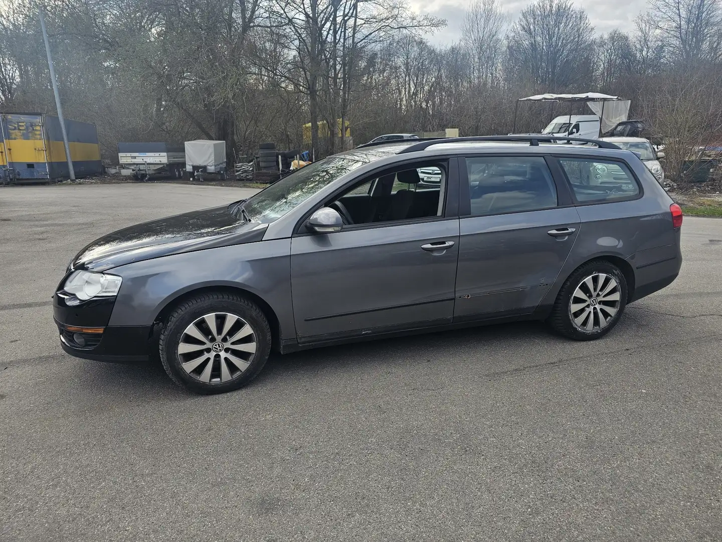 Volkswagen Passat 1.6 Comfortline - 1