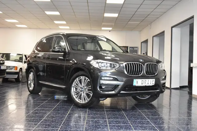Bmw X3 xDrive 20 d Luxury Aut Navi LED Panoram Kamer