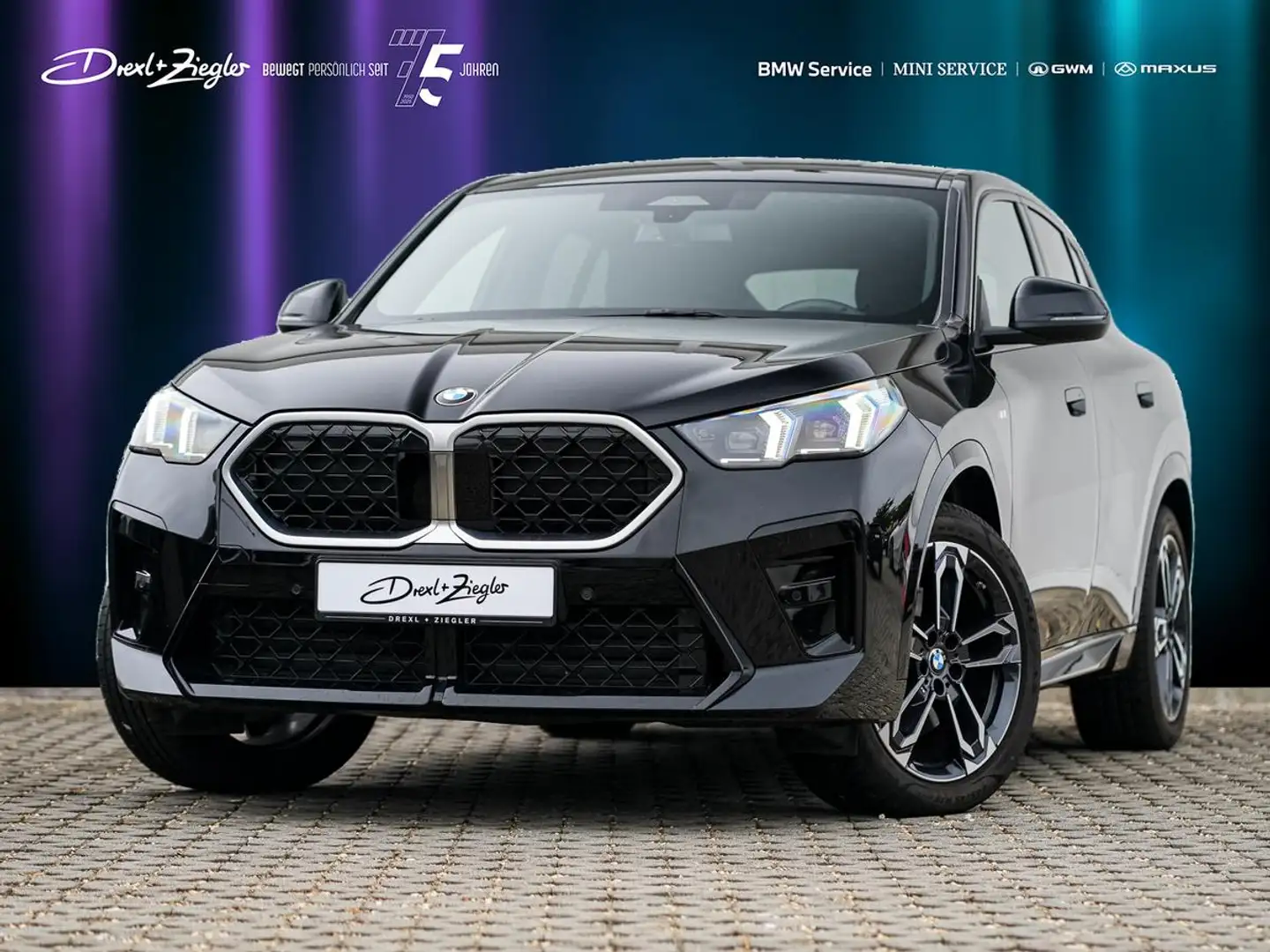 BMW X2 sDrive20i M-Sport AdLED AHK AkSitz PANO KoZg Schwarz - 1