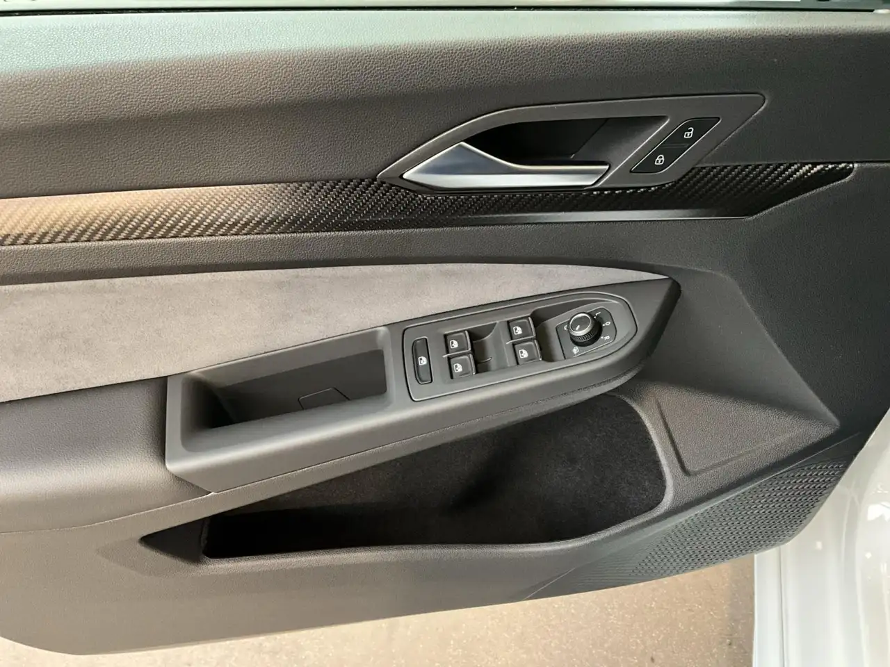 Volkswagen Golf R+Perf+DSG+4M+Pano+Led 14