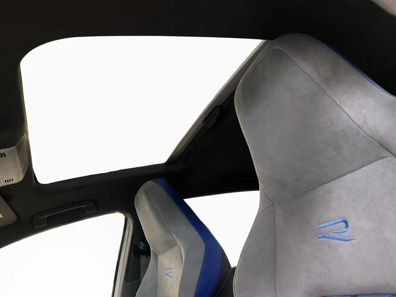 Volkswagen Golf R+Perf+DSG+4M+Pano+Led 15