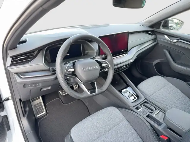 Skoda Octavia view 8