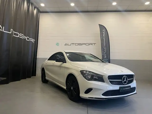 Mercedes-Benz CLA 200 CLA 200 d Automatic Sport
