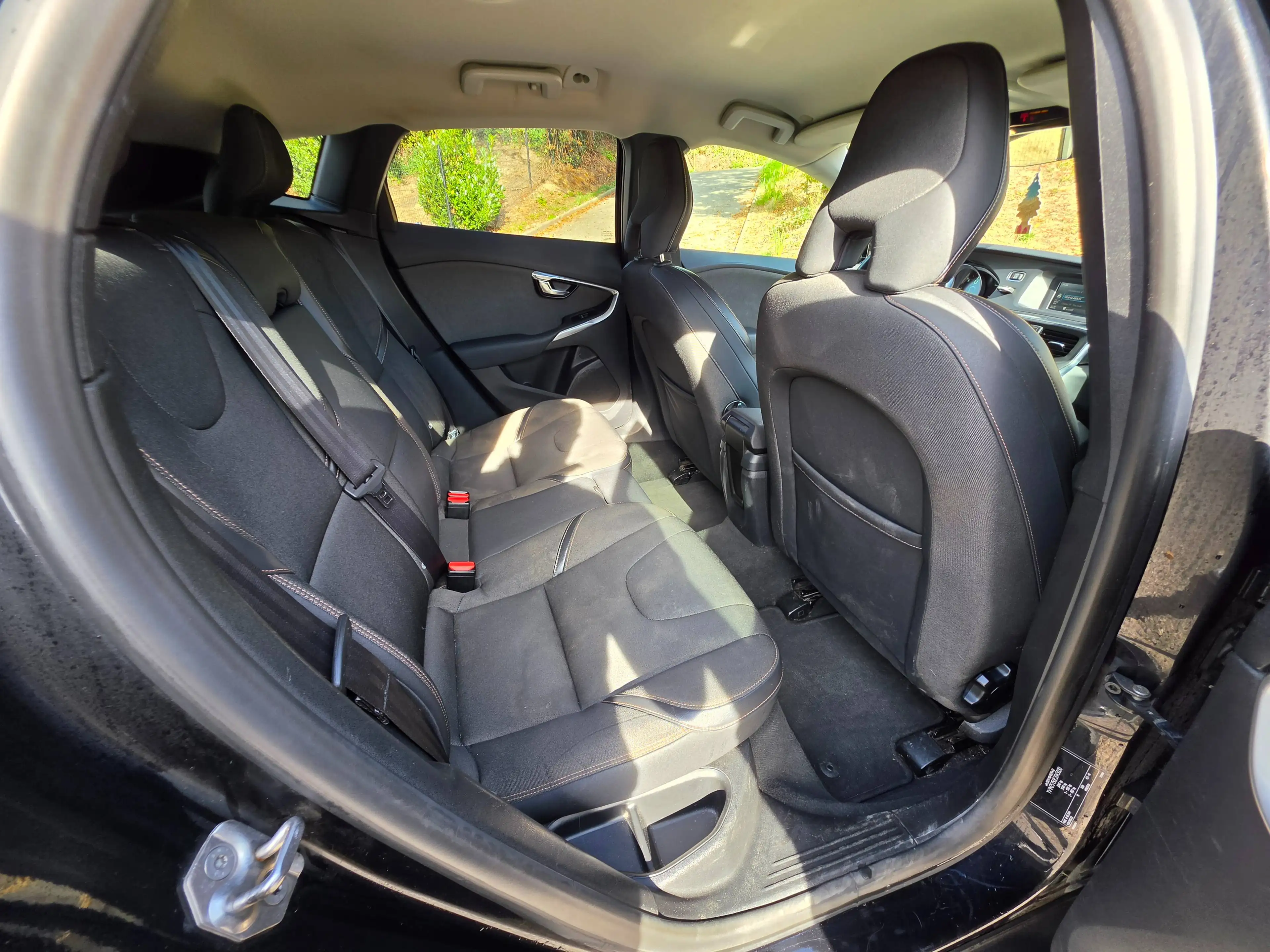 Volvo V40 Cross Country B2B*MARCHAND*5cylindres*Boite Auto*Cruise — photo 10