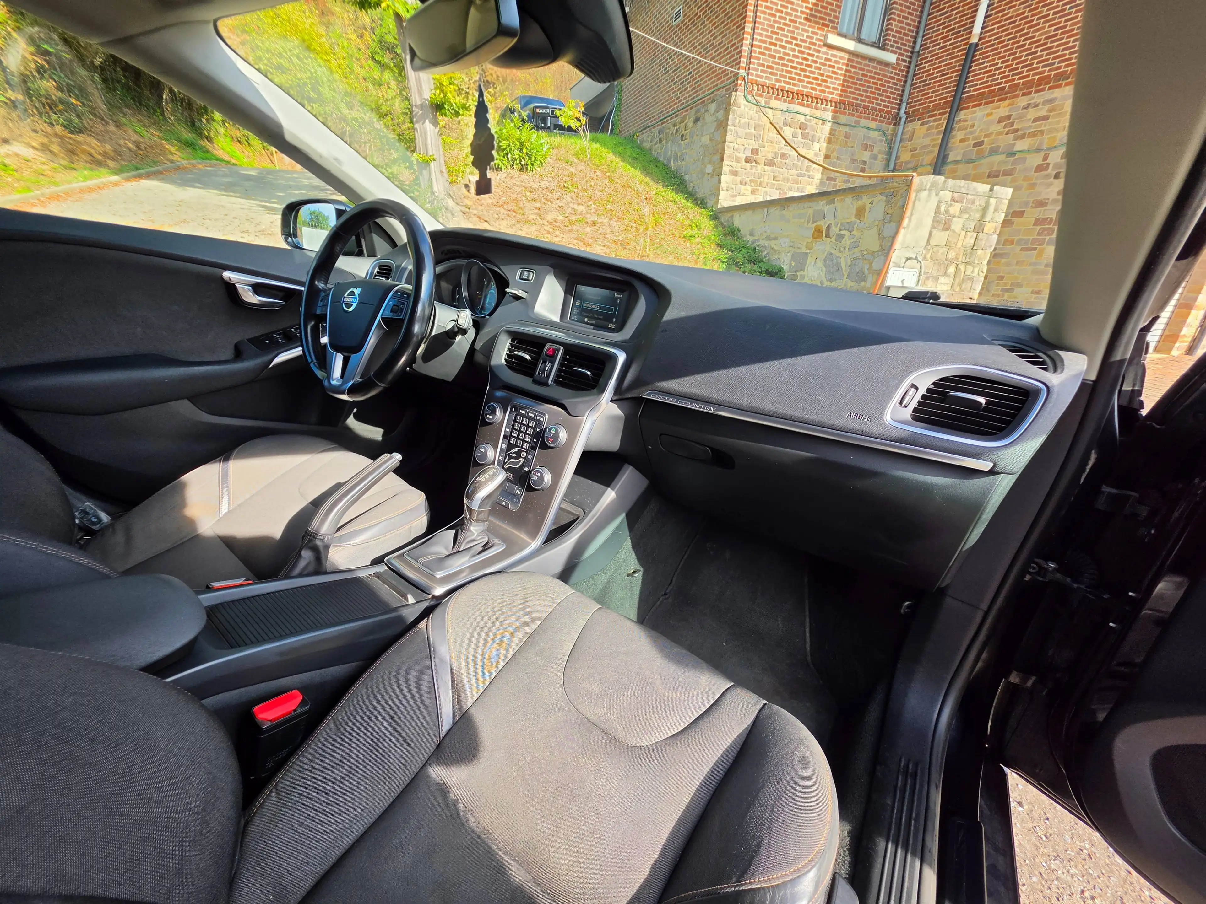 Volvo V40 Cross Country B2B*MARCHAND*5cylindres*Boite Auto*Cruise — photo 9