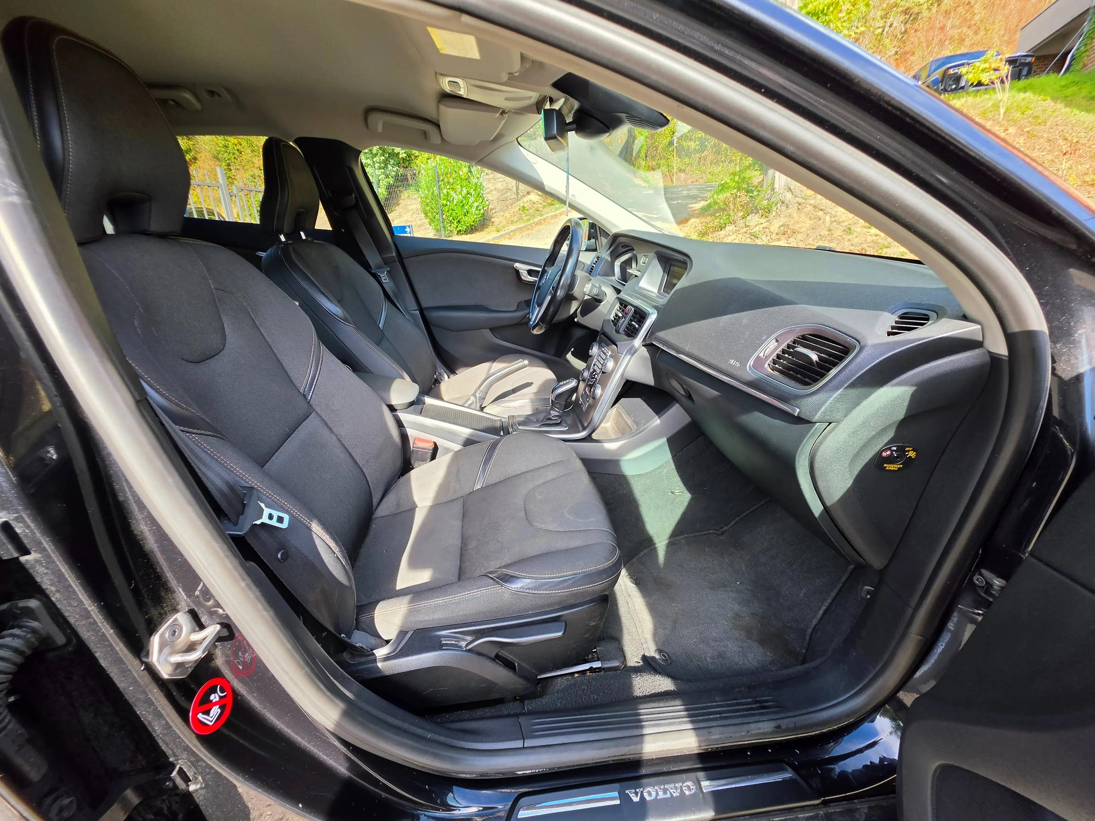 Volvo V40 Cross Country B2B*MARCHAND*5cylindres*Boite Auto*Cruise — photo 8