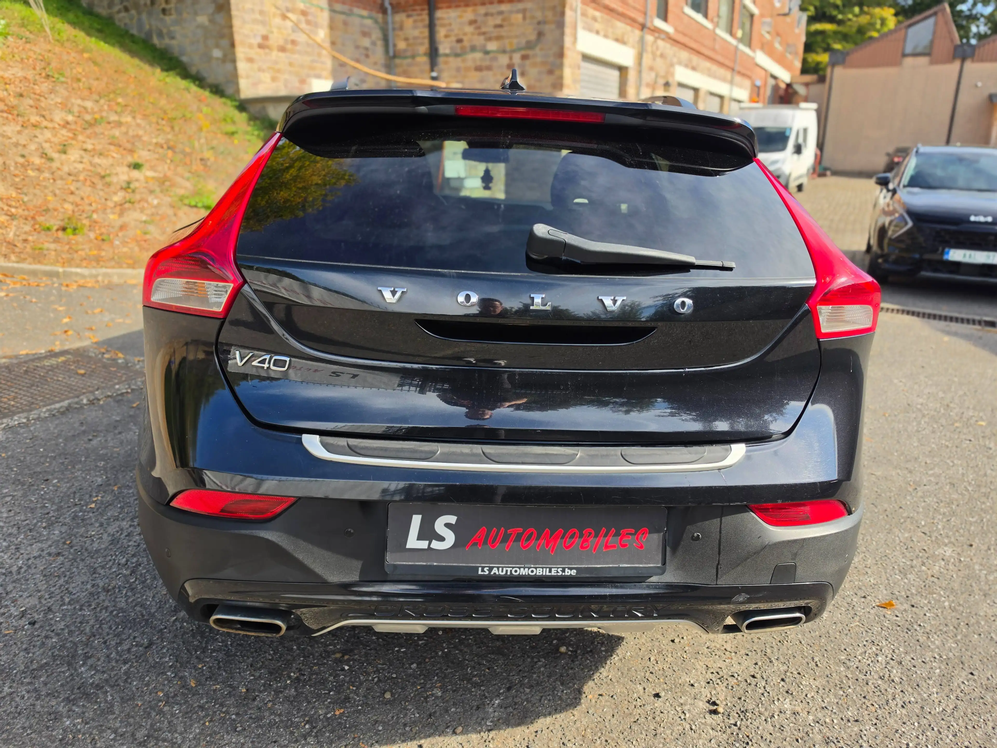 Volvo V40 Cross Country B2B*MARCHAND*5cylindres*Boite Auto*Cruise — photo 4