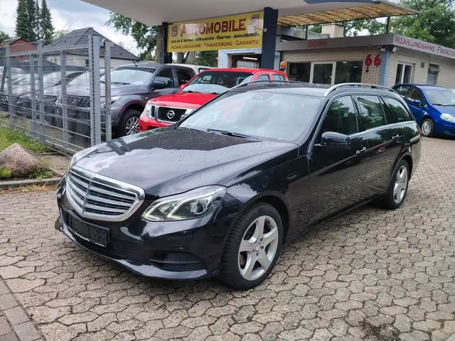 Mercedes-Benz E 300 BlueTec / Leder / Navi / Kamera /