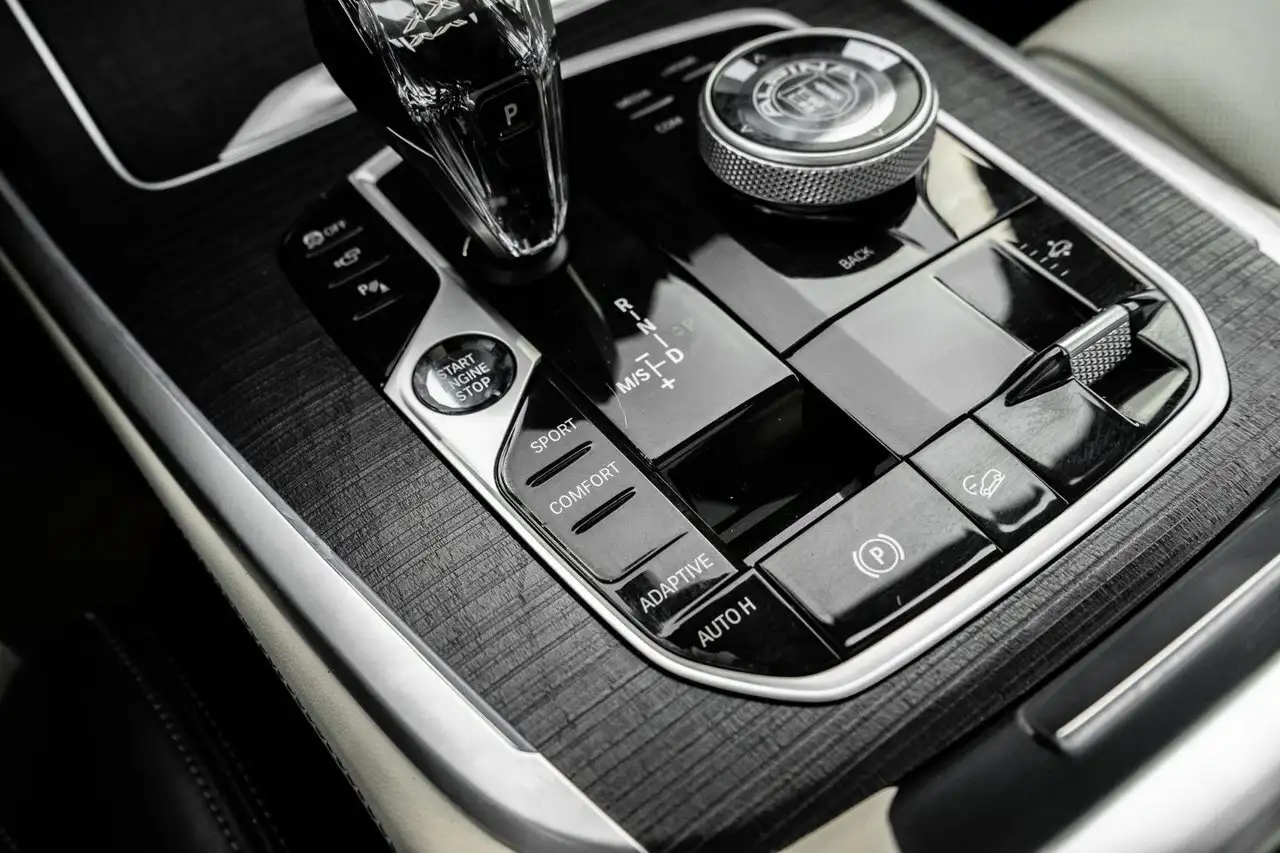 BMW X7 снимка BMW X7