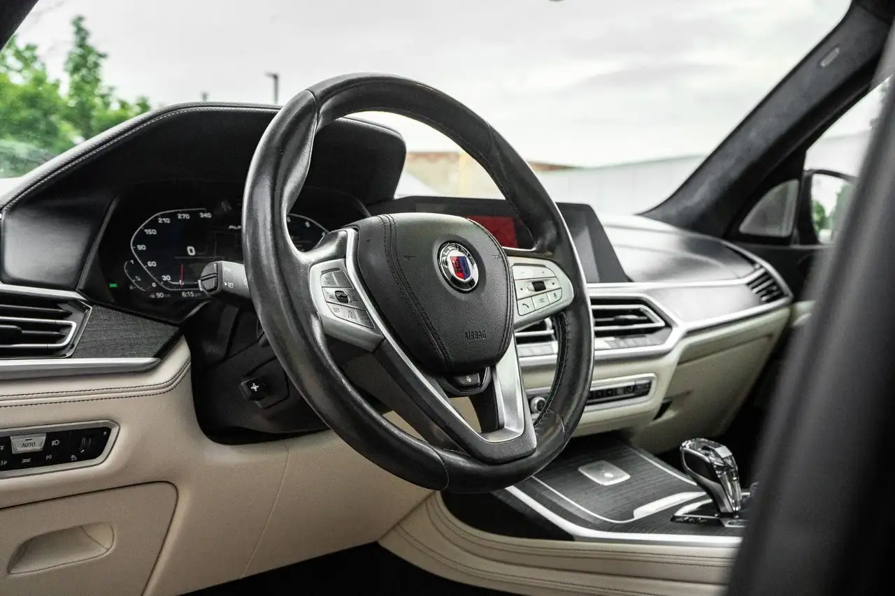 BMW X7 снимка BMW X7