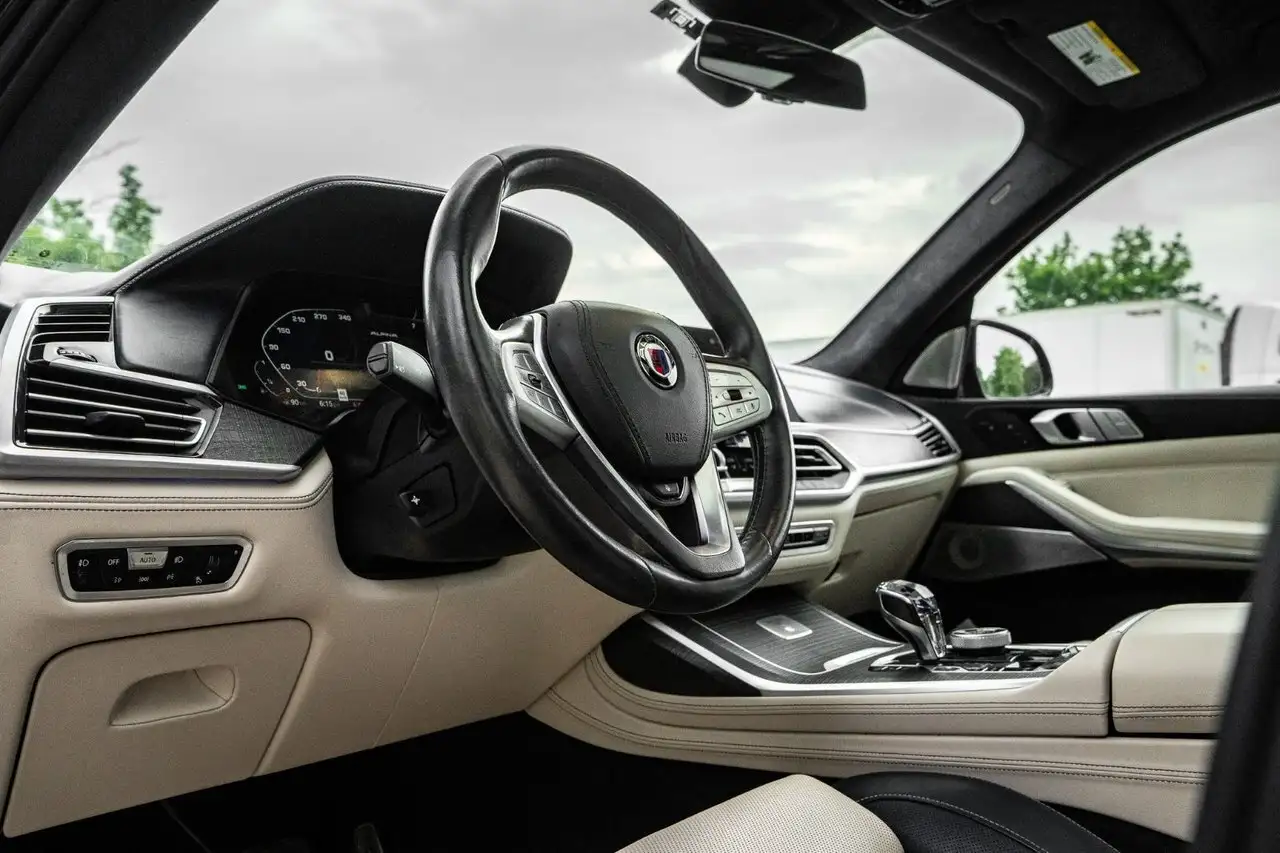 BMW X7 снимка BMW X7