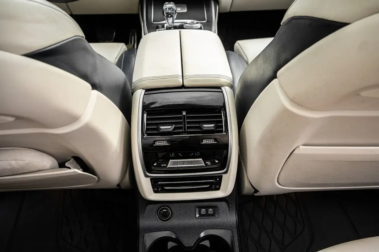 BMW X7 снимка BMW X7
