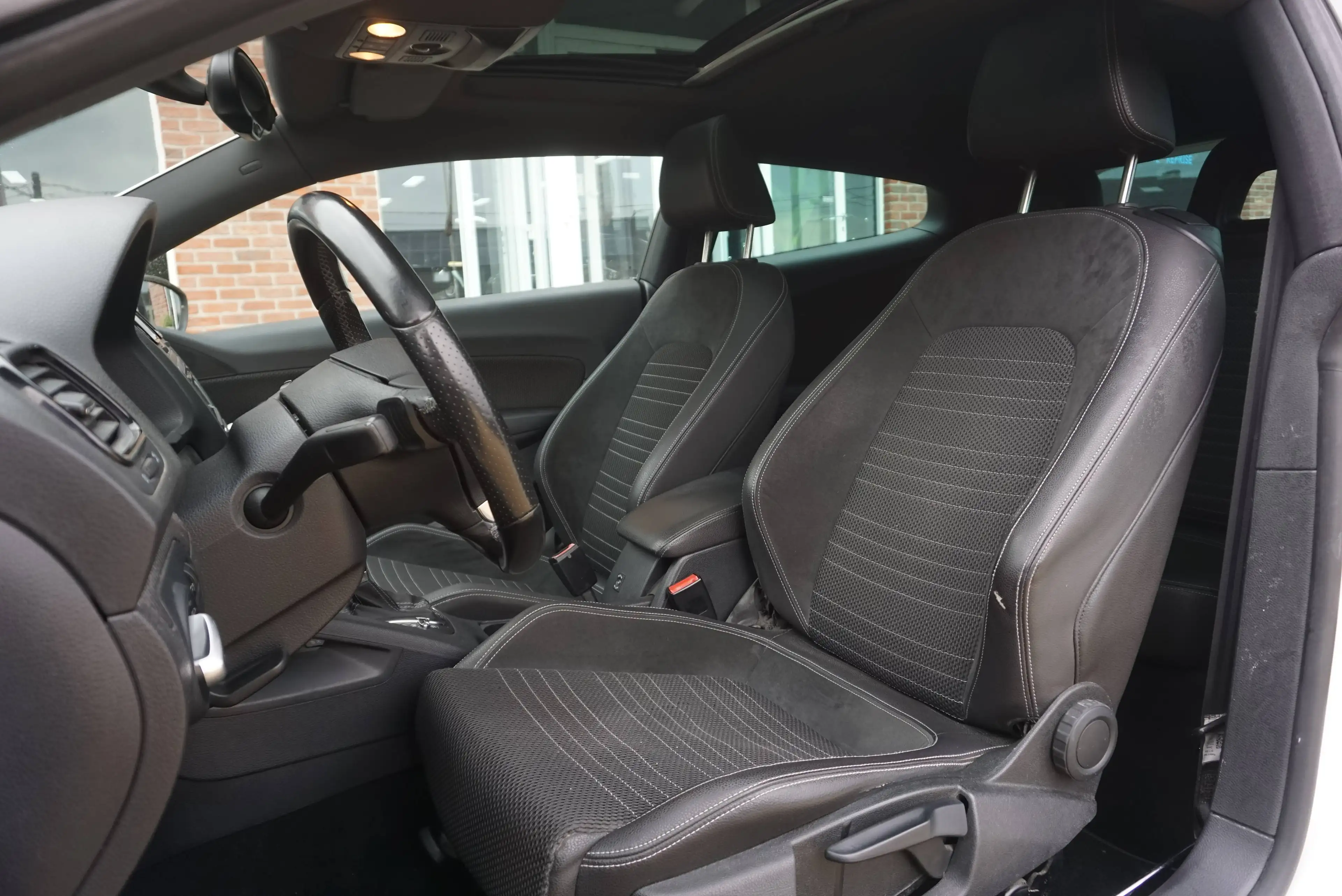 Volkswagen Scirocco 2.0 TSI DSG6 PDC AR TOIT OUVRANT GARANTIE 1AN — photo 10