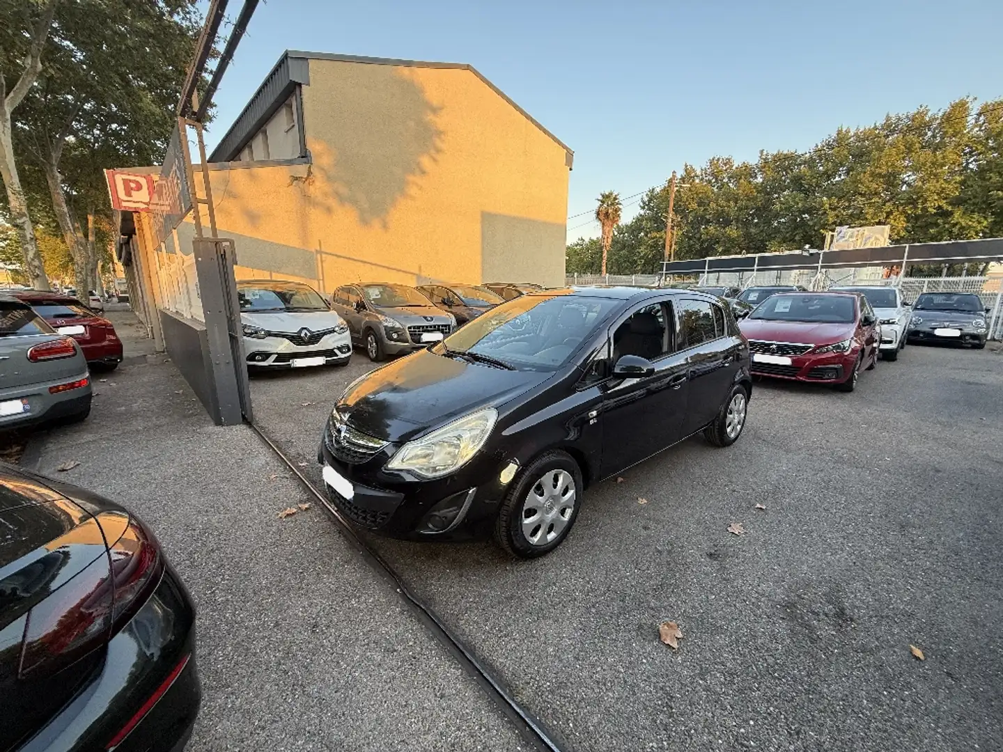 Opel Corsa 1.2 - 85 ch 150ème Anniversaire - 2