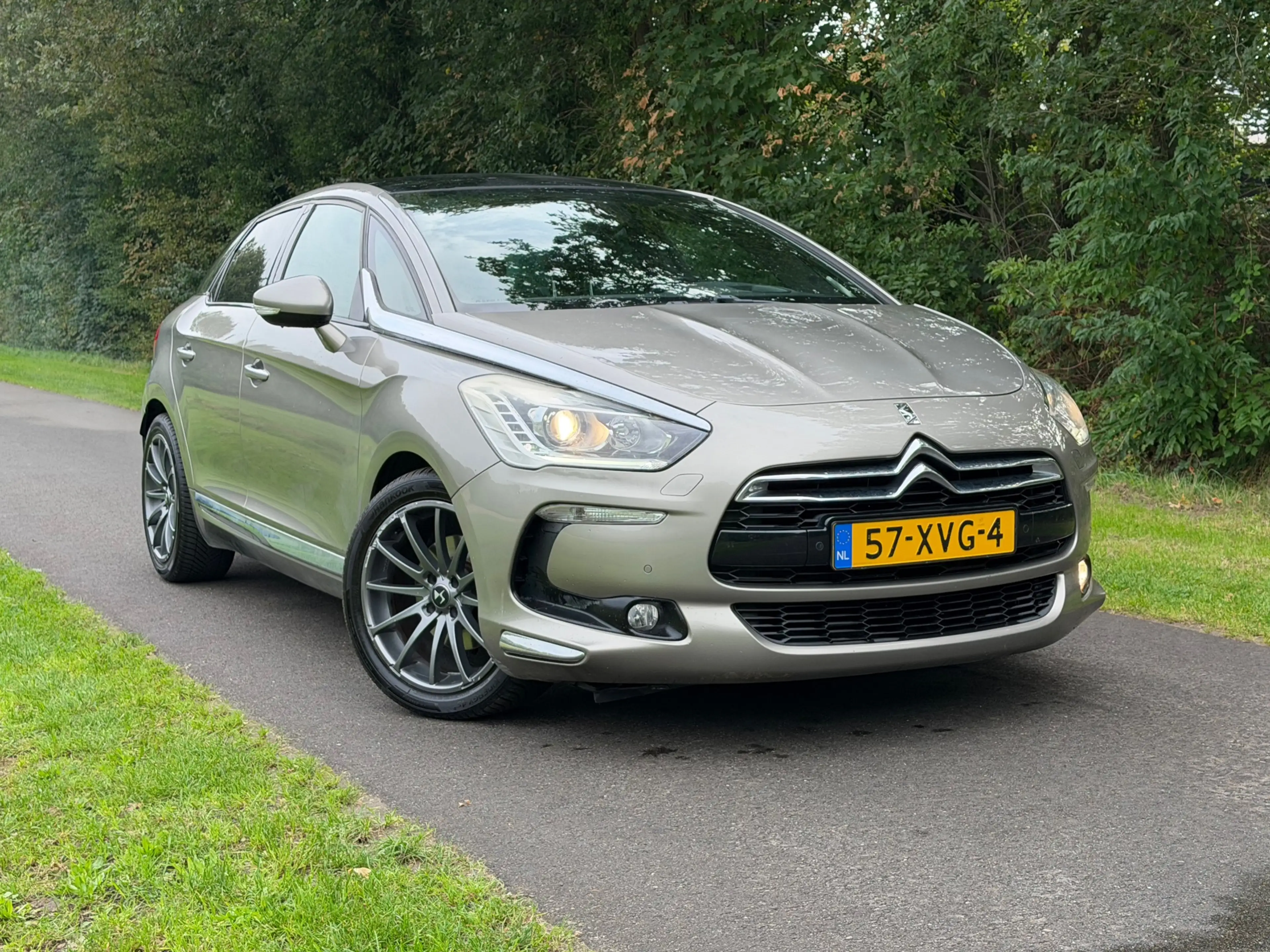 Citroen DS5 1.6 THP So Chic | Cruise control + Navi Nu € 6.950 — photo 7