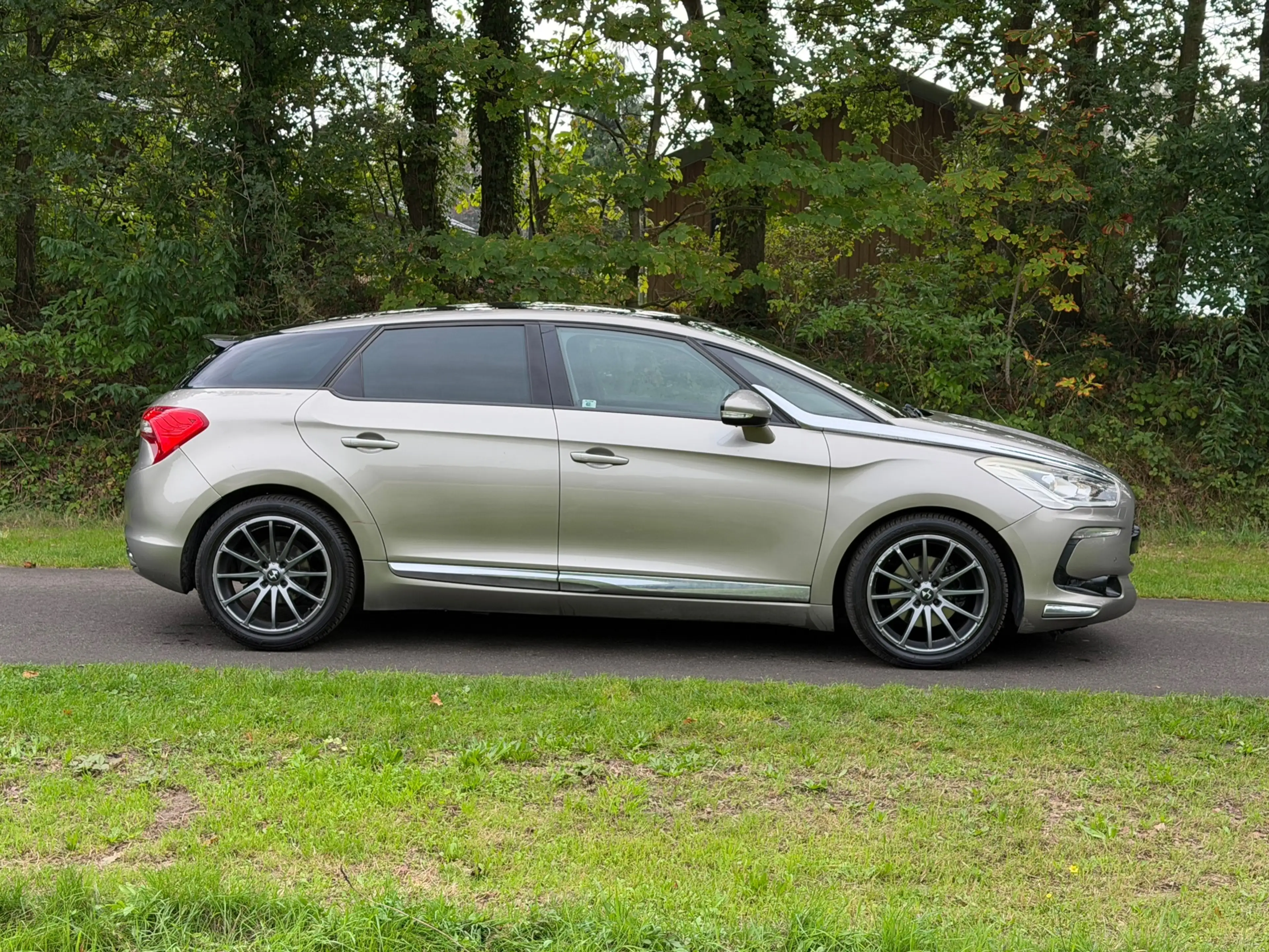 Citroen DS5 1.6 THP So Chic | Cruise control + Navi Nu € 6.950 — photo 6