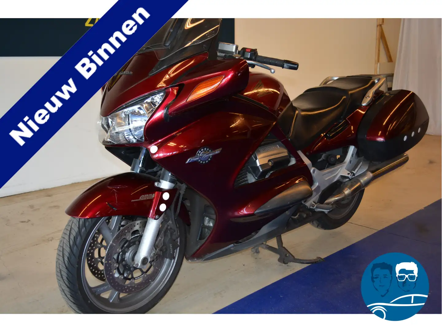 Honda ST 1300 Pan European ABS lage km/stand ruime koffers mooie Rosso - 1