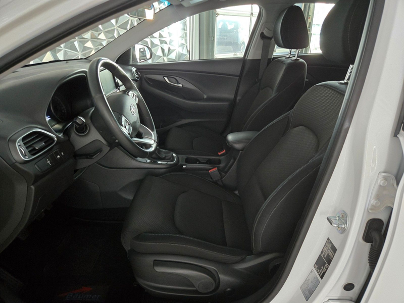 Hyundai i30 Intro*1.HAND*CARPLAY*LED*NAVI*WINTERPAKET* — photo 9
