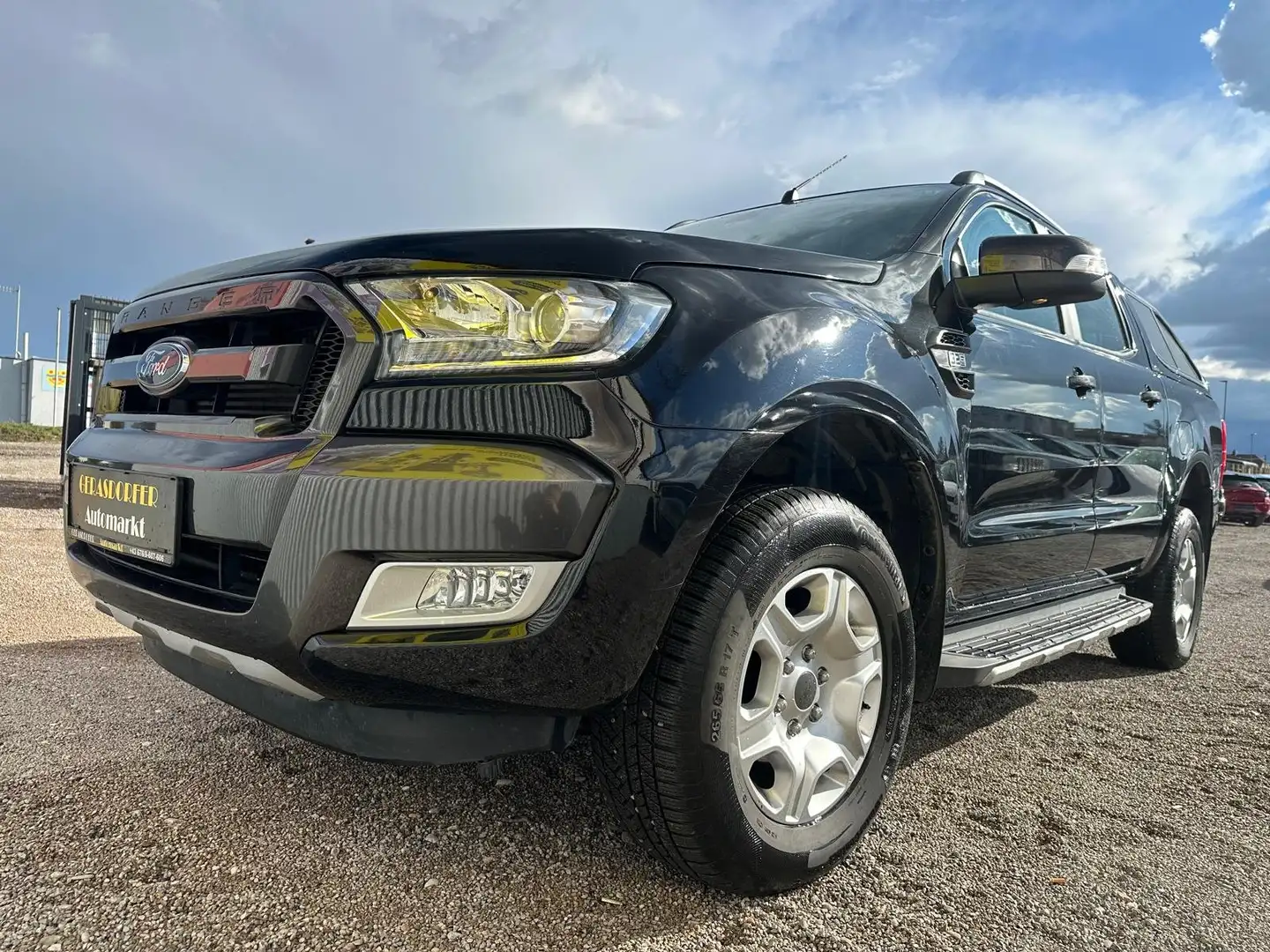 Ford Ranger 3.2TDCi Aut. Wildtrak Doppelkabine 4x4 Schwarz - 2