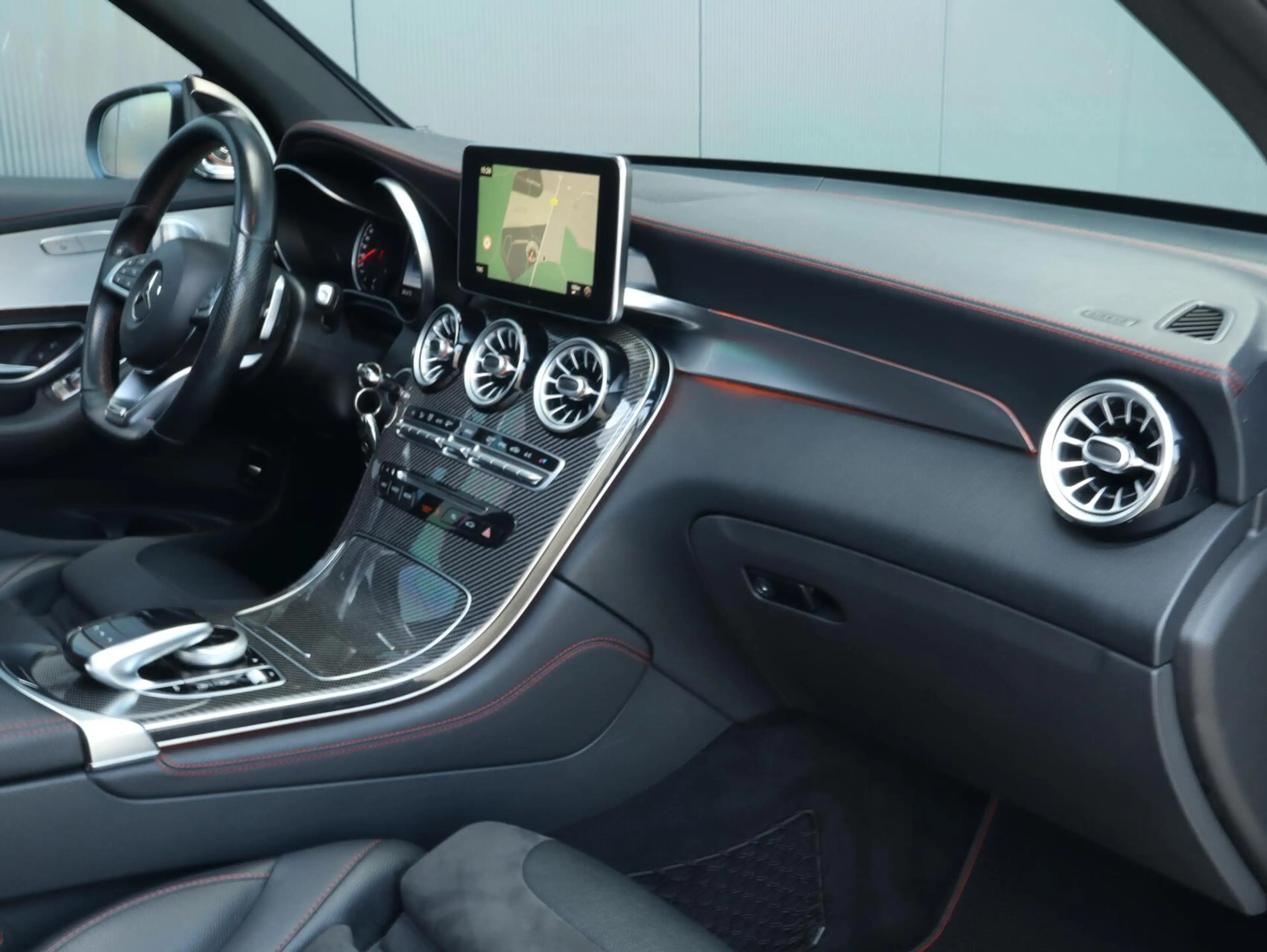 Mercedes-Benz GLC 43 AMG 4MATIC — photo 42