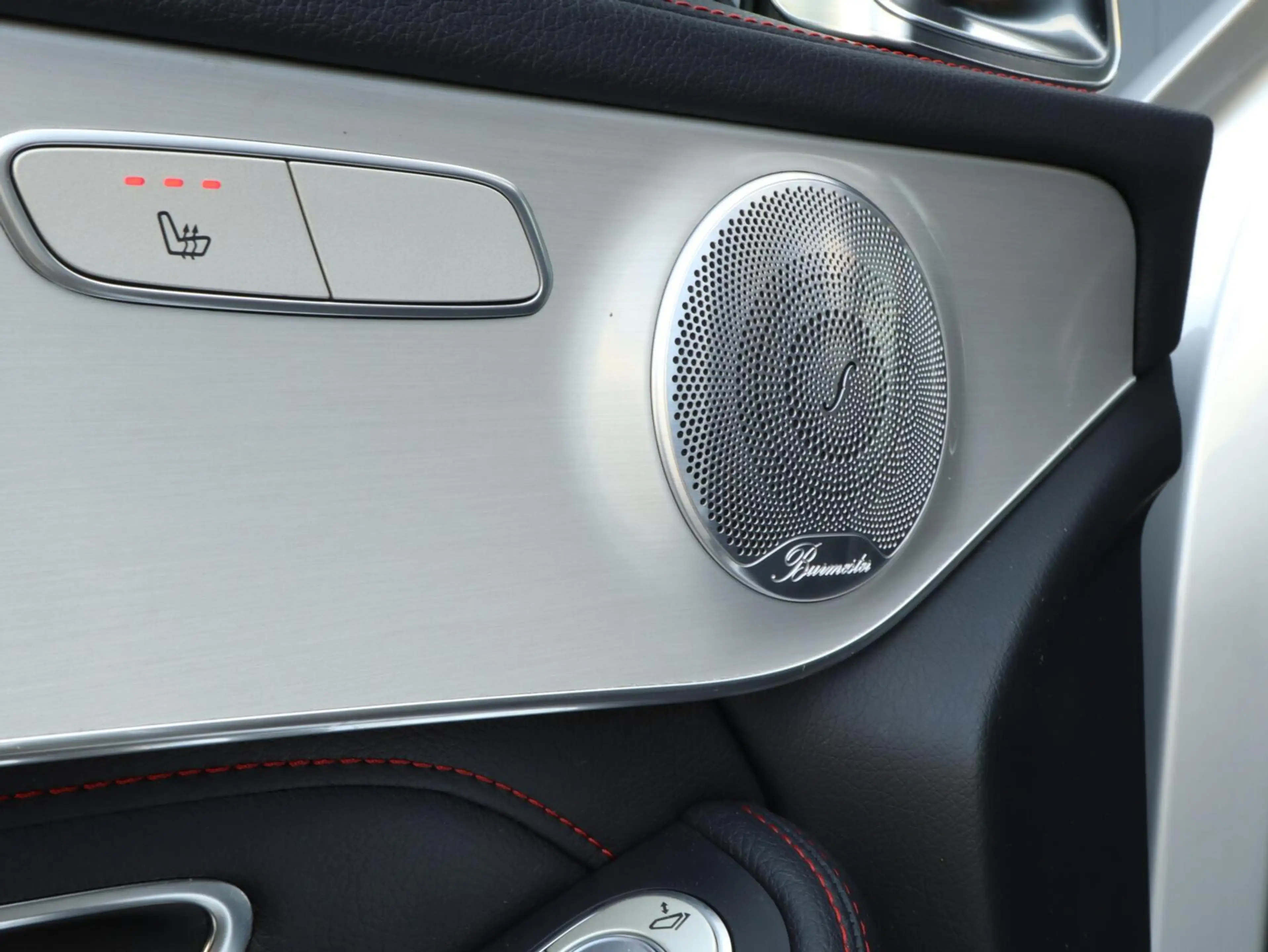 Mercedes-Benz GLC 43 AMG 4MATIC — photo 36