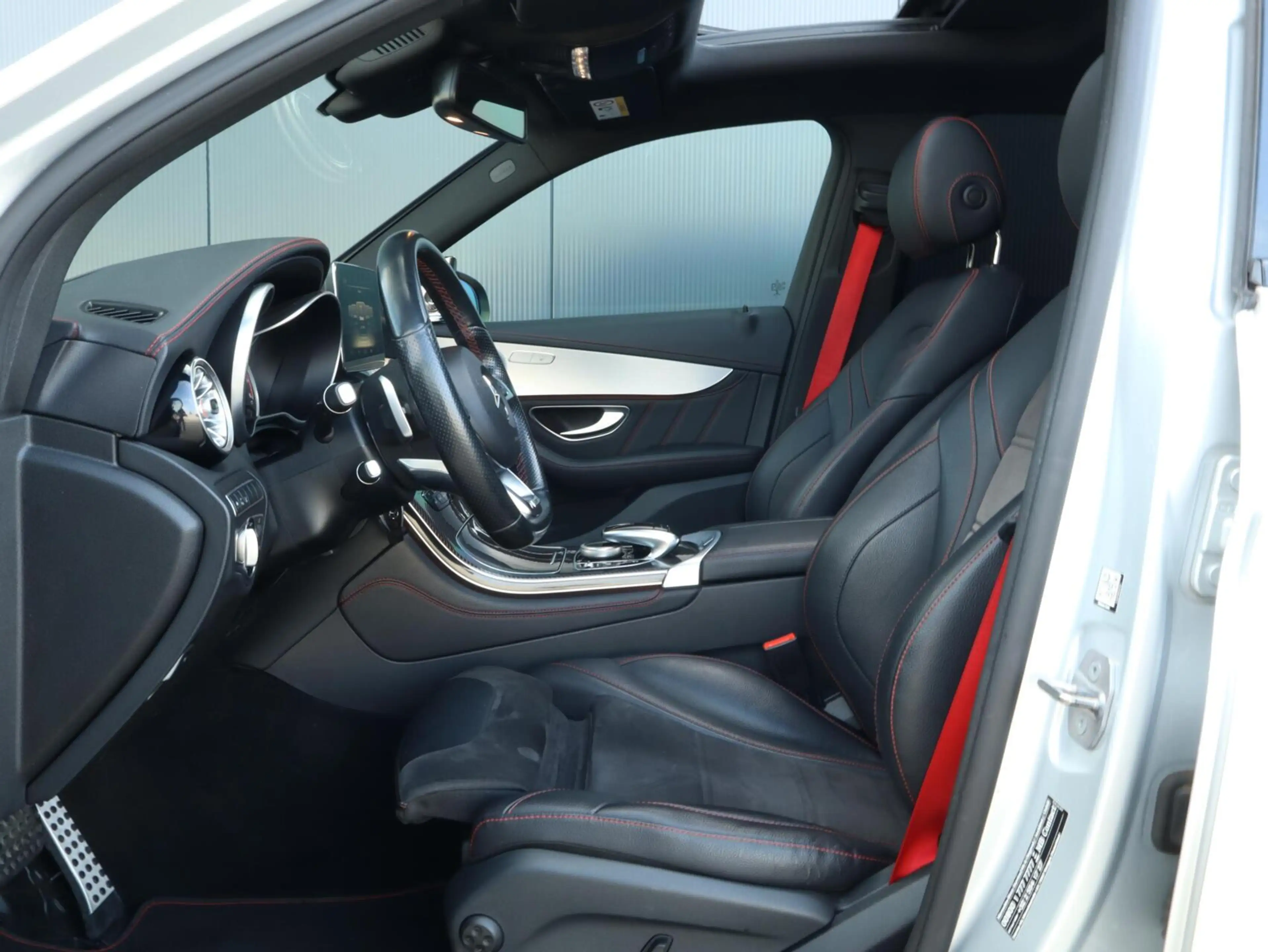 Mercedes-Benz GLC 43 AMG 4MATIC — photo 28