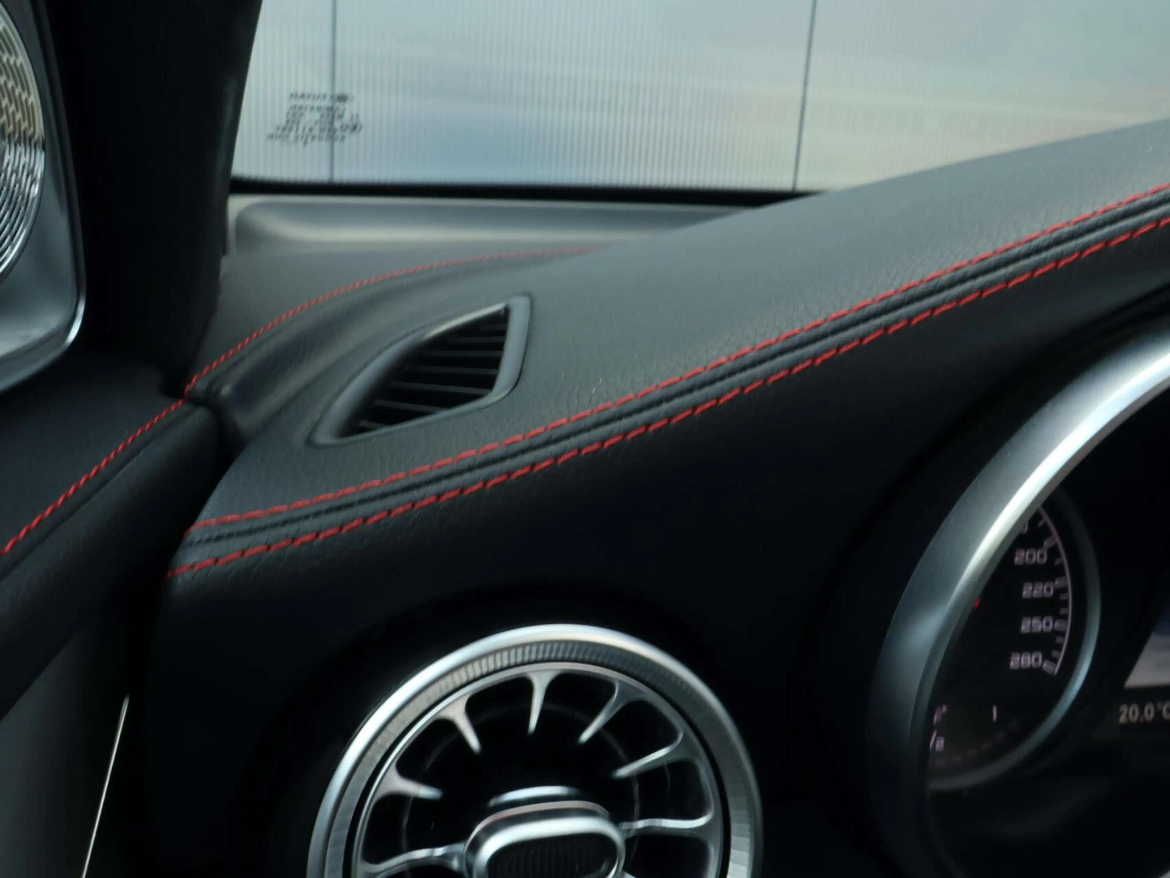 Mercedes-Benz GLC 43 AMG 4MATIC — photo 12