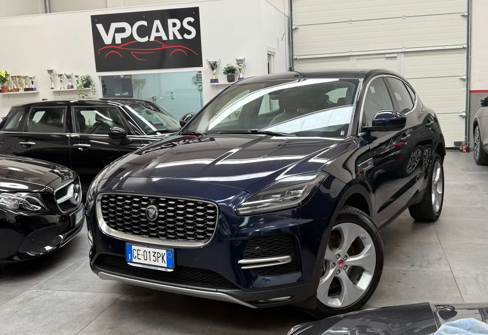 Jaguar E-Pace E-Pace 2021 2.0d i4 mhev R-Dynamic S awd163cv auto Blu/Azzurro - 2