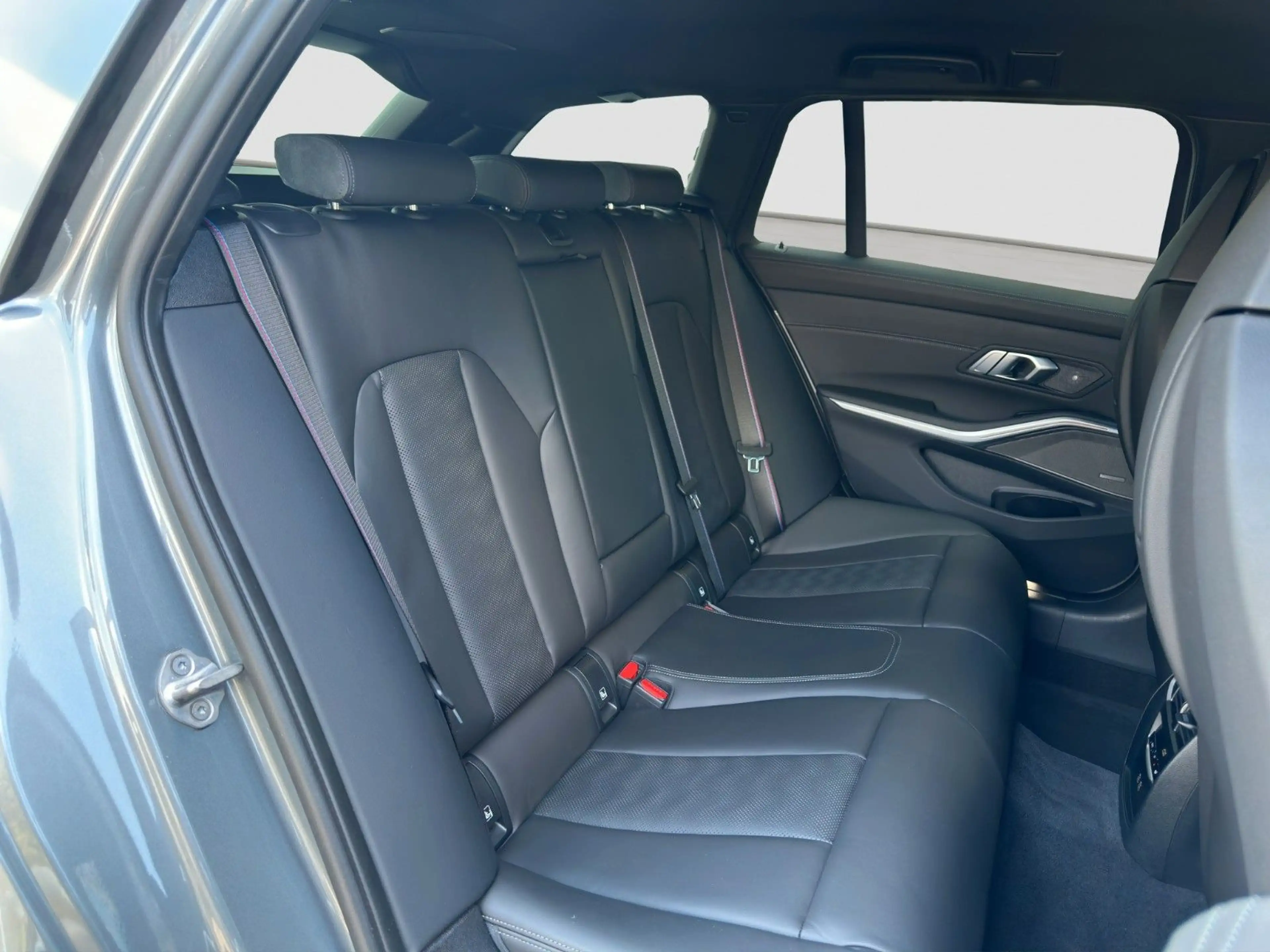 BMW M3 Touring xDr Competition LCI VMAX ACC H&K 360° — photo 11