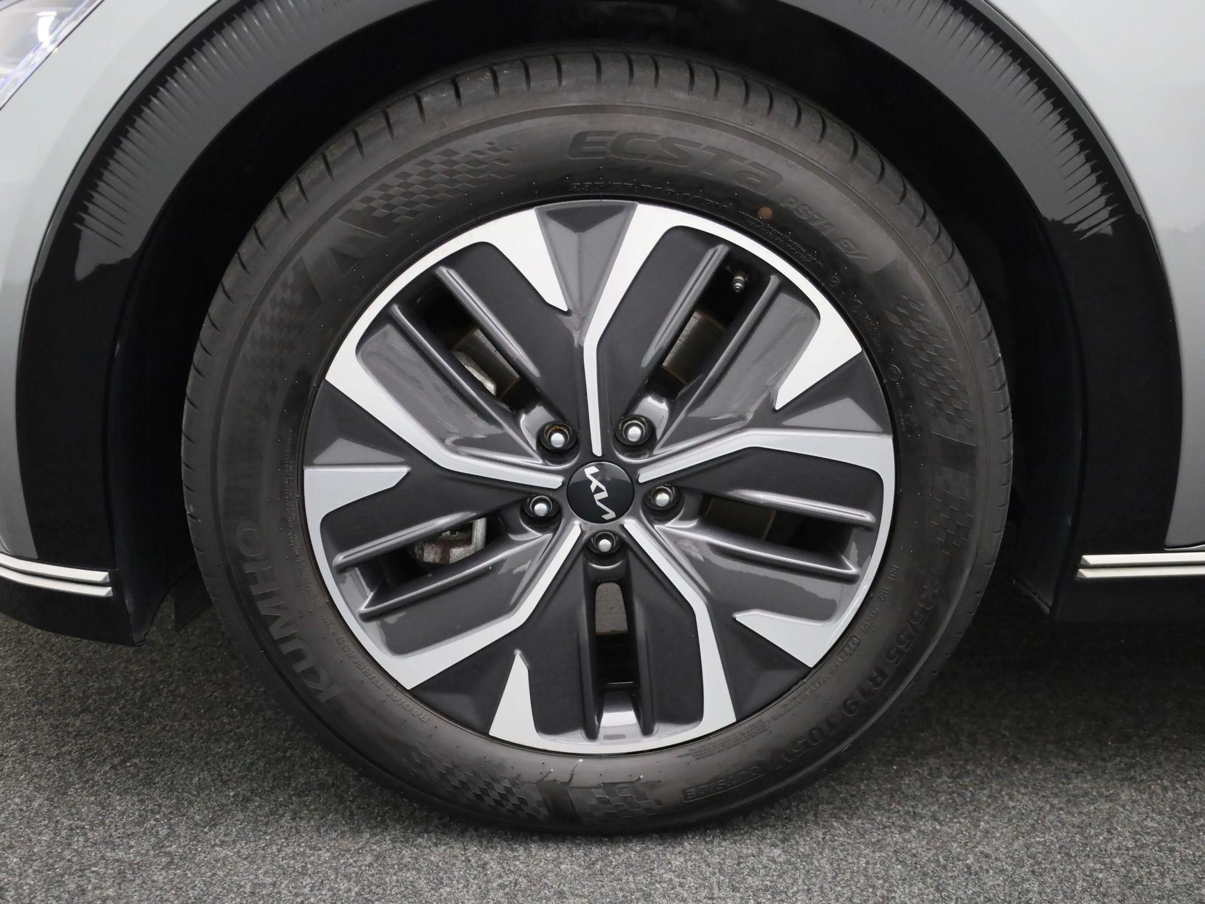 Kia EV6 BEV 77,4 kWH Earth — photo 13