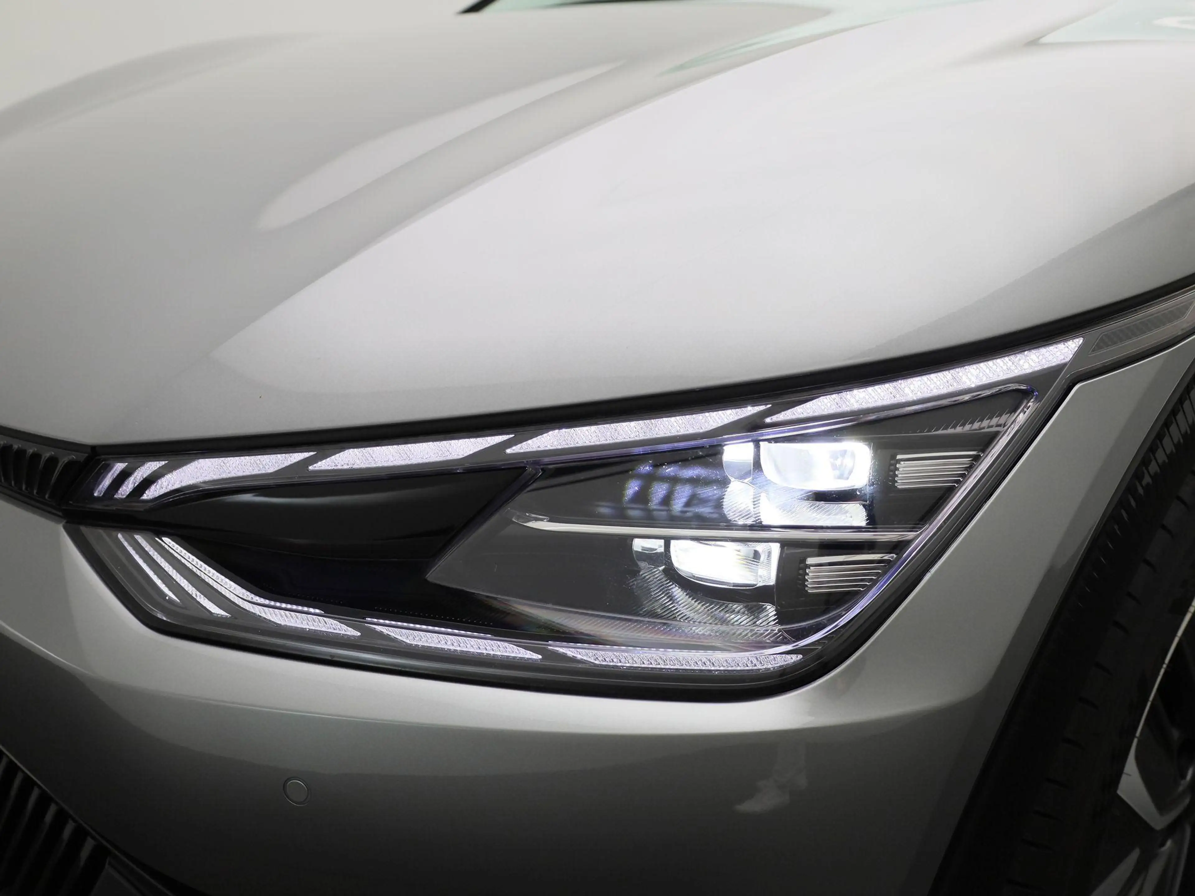 Kia EV6 BEV 77,4 kWH Earth — photo 14
