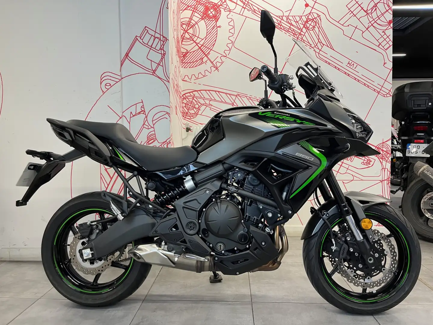 Kawasaki Versys 650 Grijs - 1