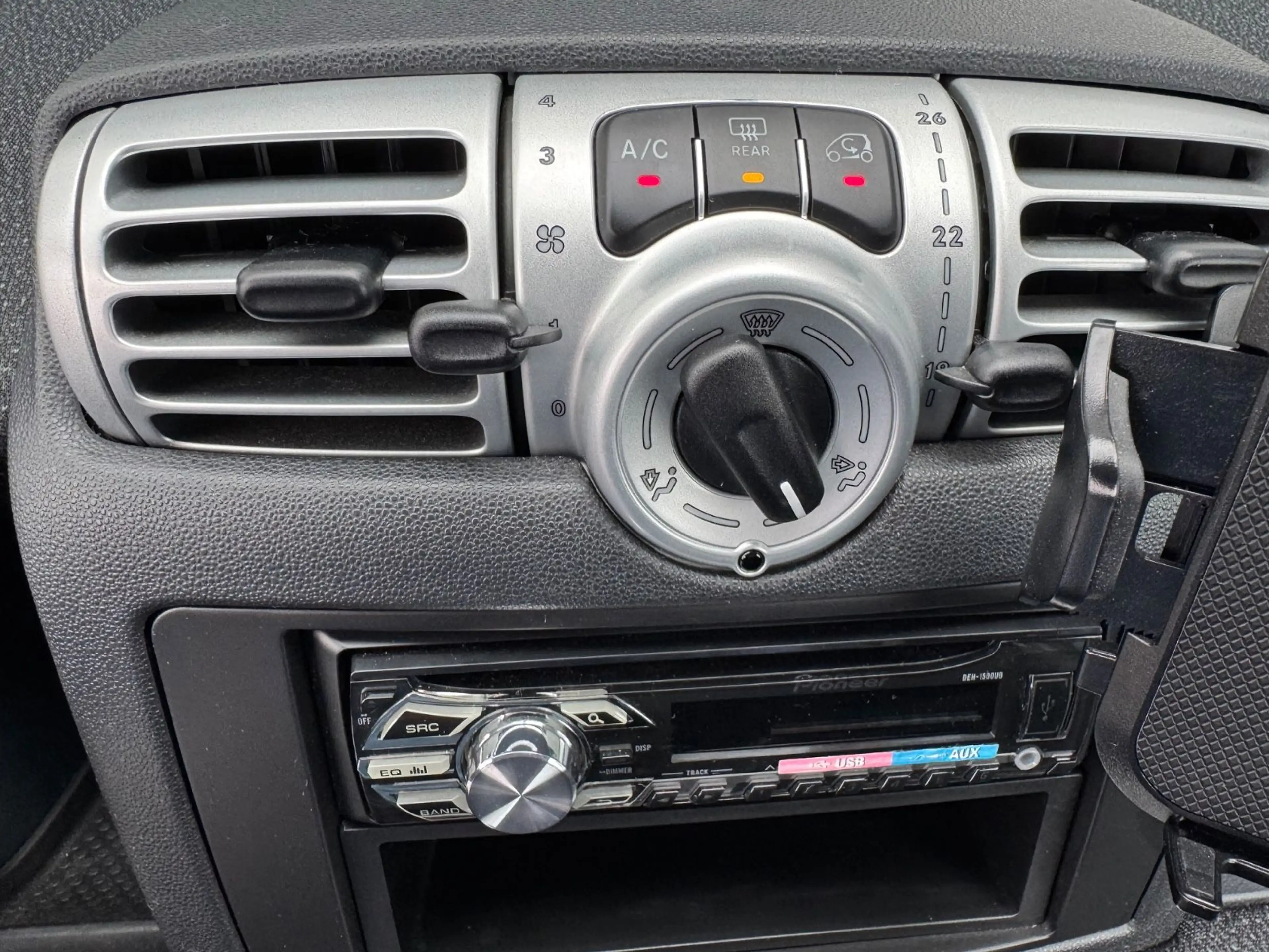 smart forTwo *1.Hand/Klima/Leder/Sitzhzg./CD/USB* — photo 16