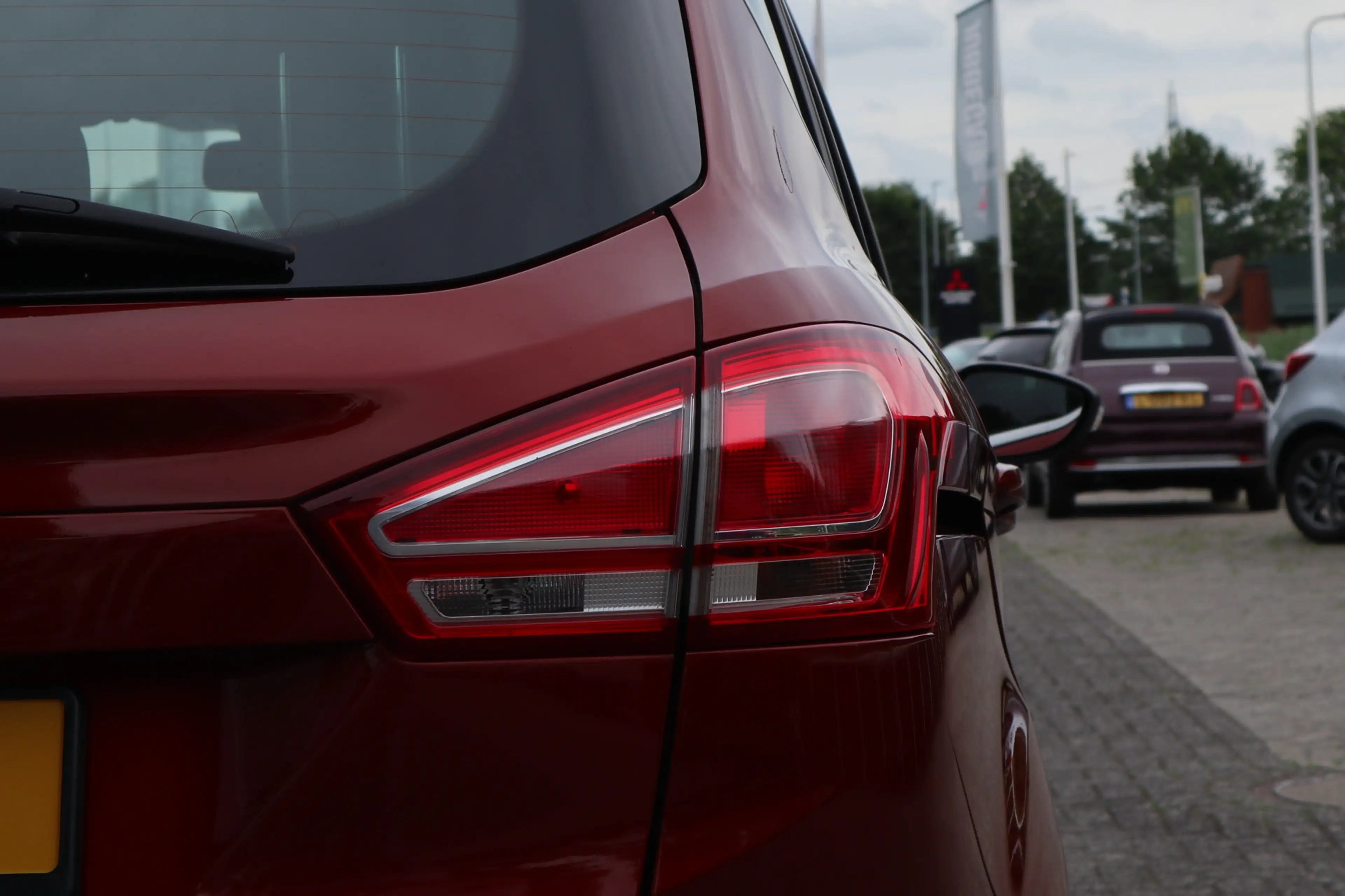 Ford B-Max 1.0 EcoBoost Titanium Navi / Camera / Clima / Crui — photo 17