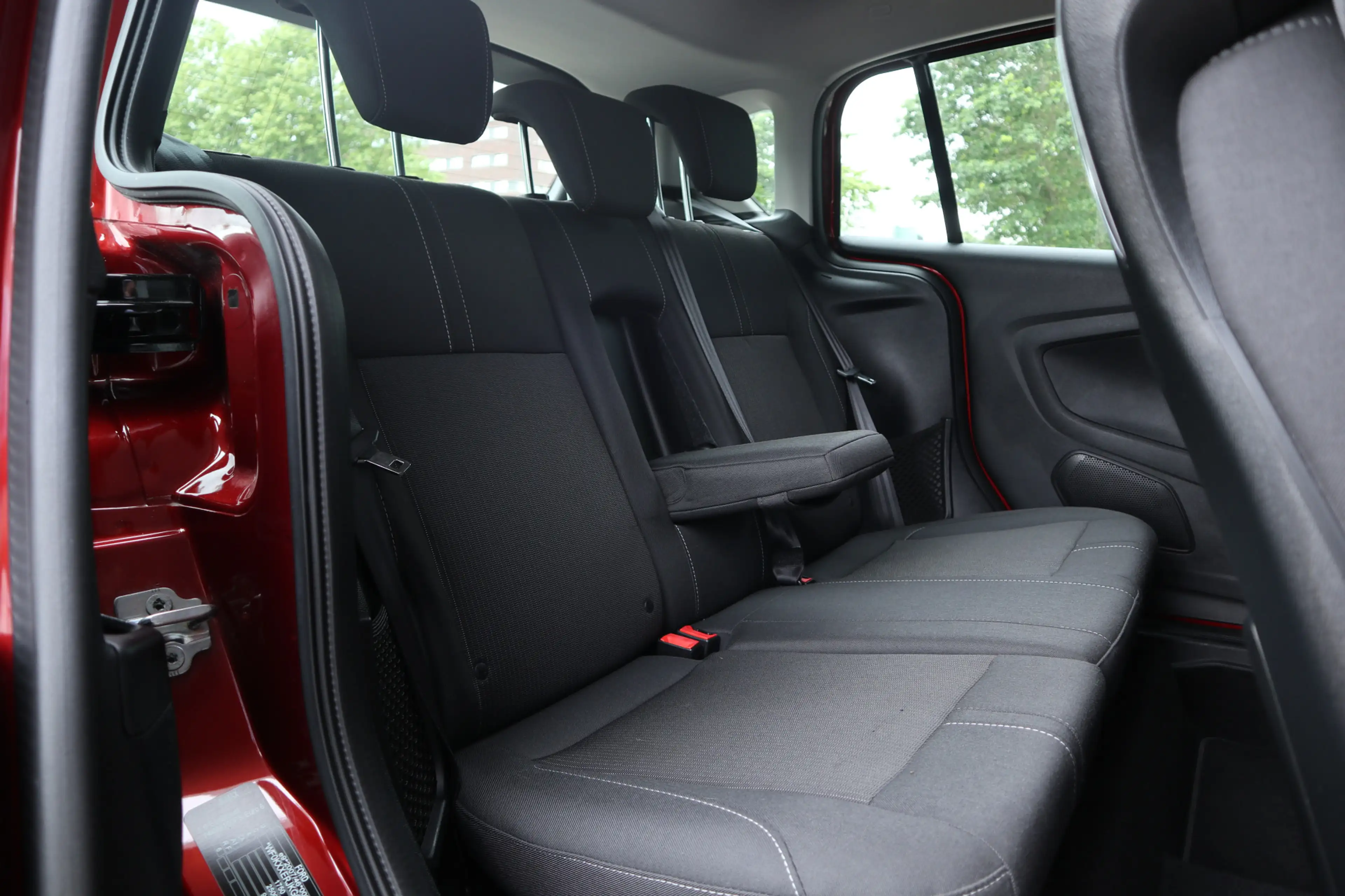 Ford B-Max 1.0 EcoBoost Titanium Navi / Camera / Clima / Crui — photo 23