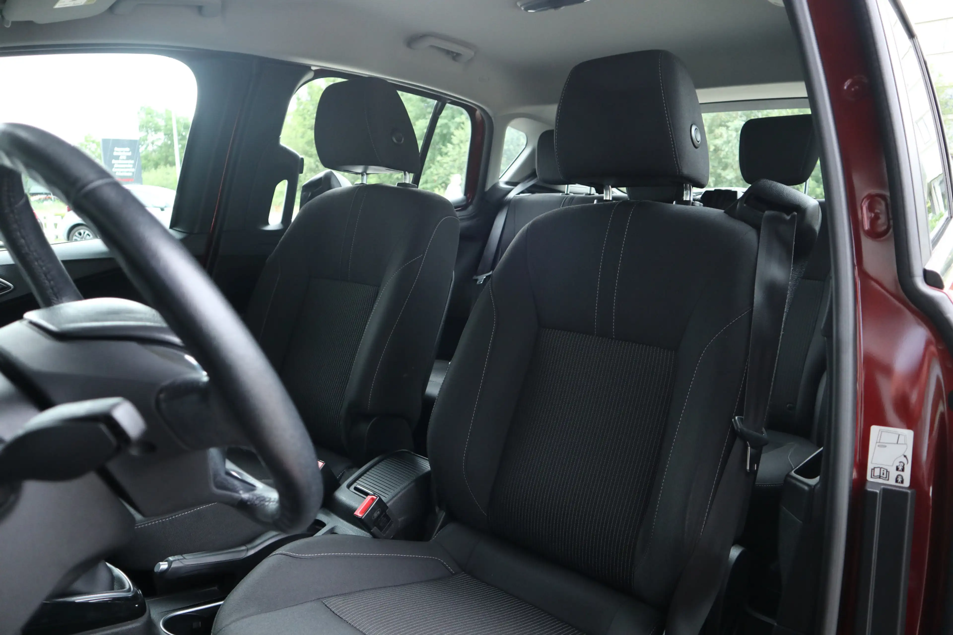 Ford B-Max 1.0 EcoBoost Titanium Navi / Camera / Clima / Crui — photo 6