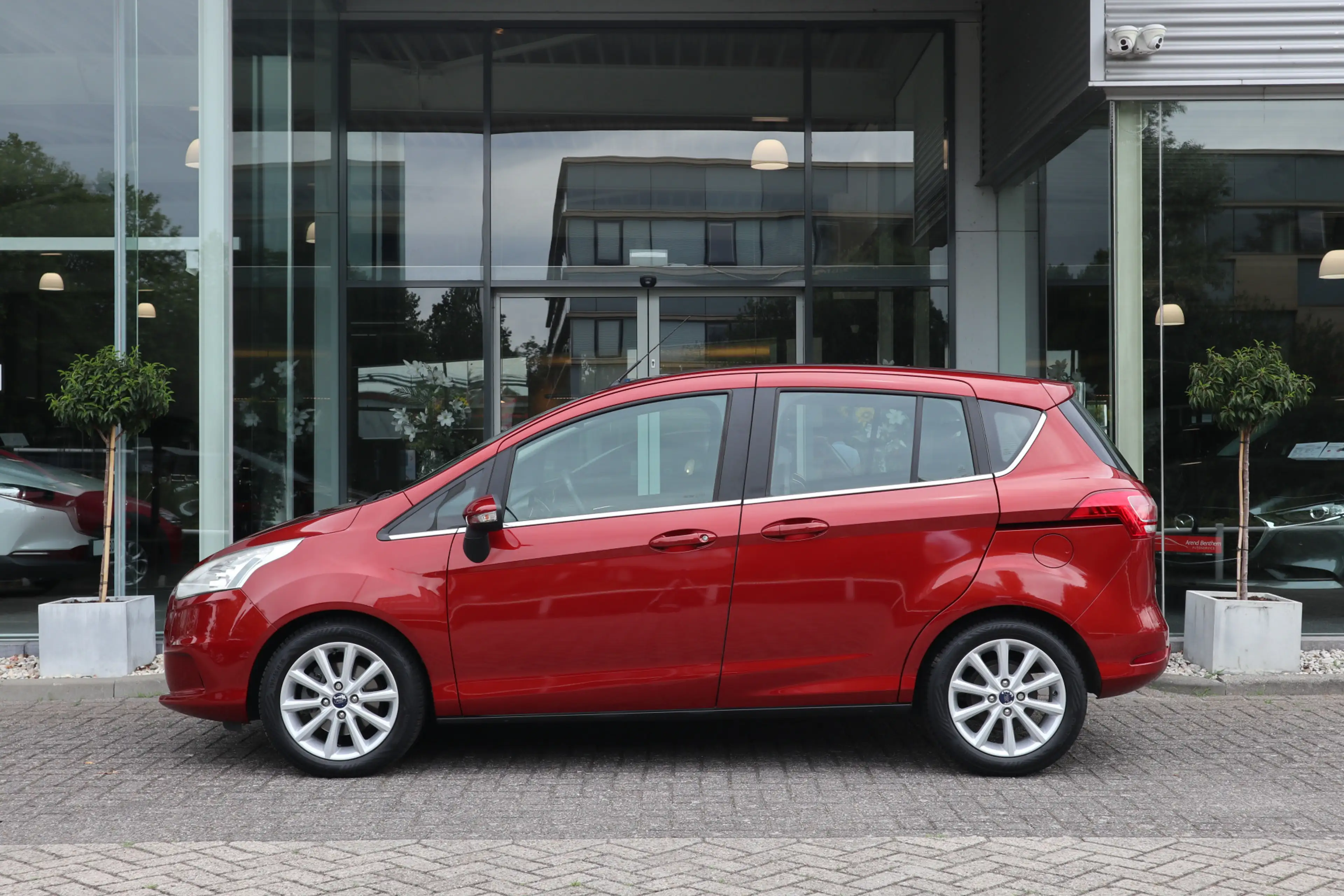 Ford B-Max 1.0 EcoBoost Titanium Navi / Camera / Clima / Crui — photo 8