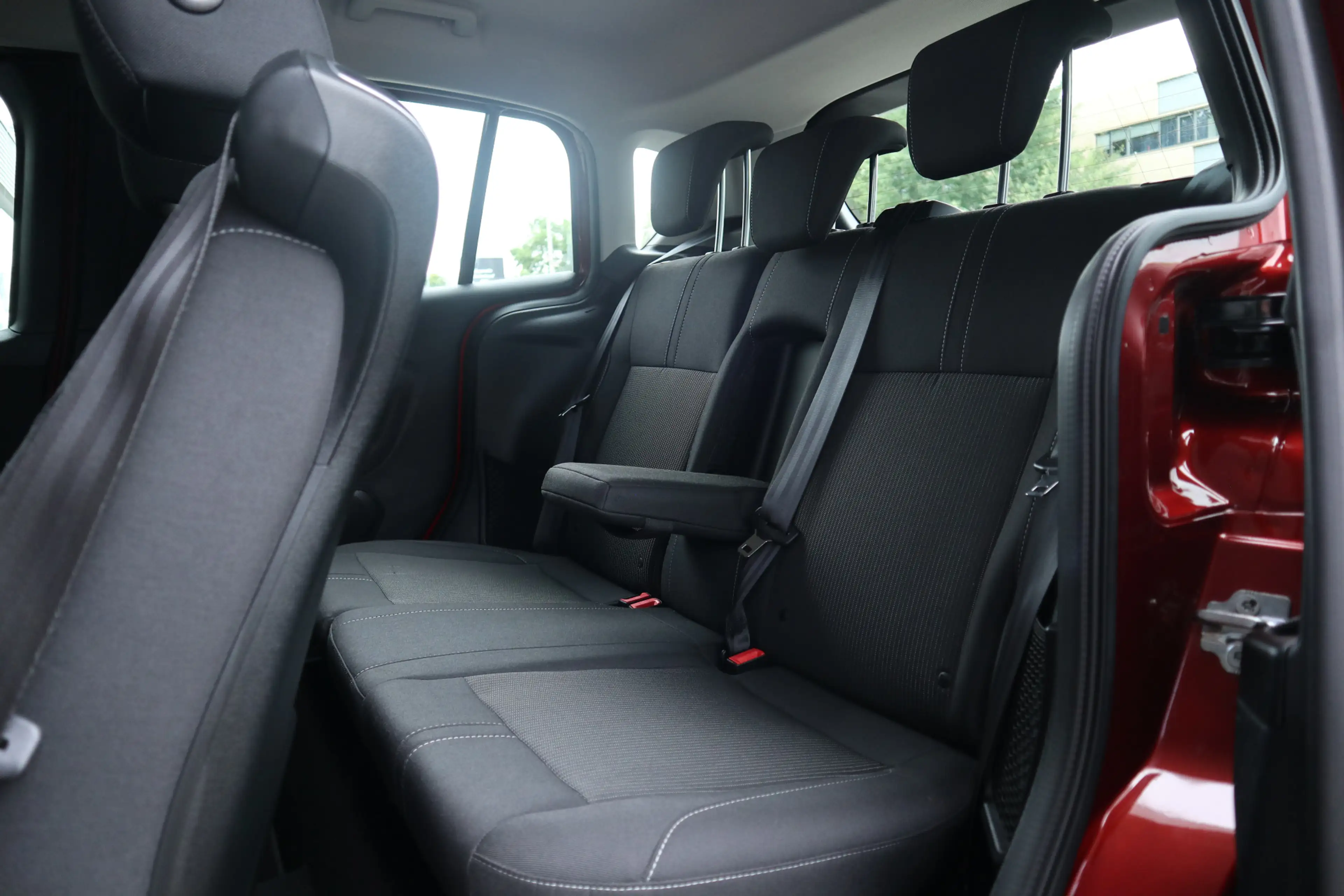 Ford B-Max 1.0 EcoBoost Titanium Navi / Camera / Clima / Crui — photo 20