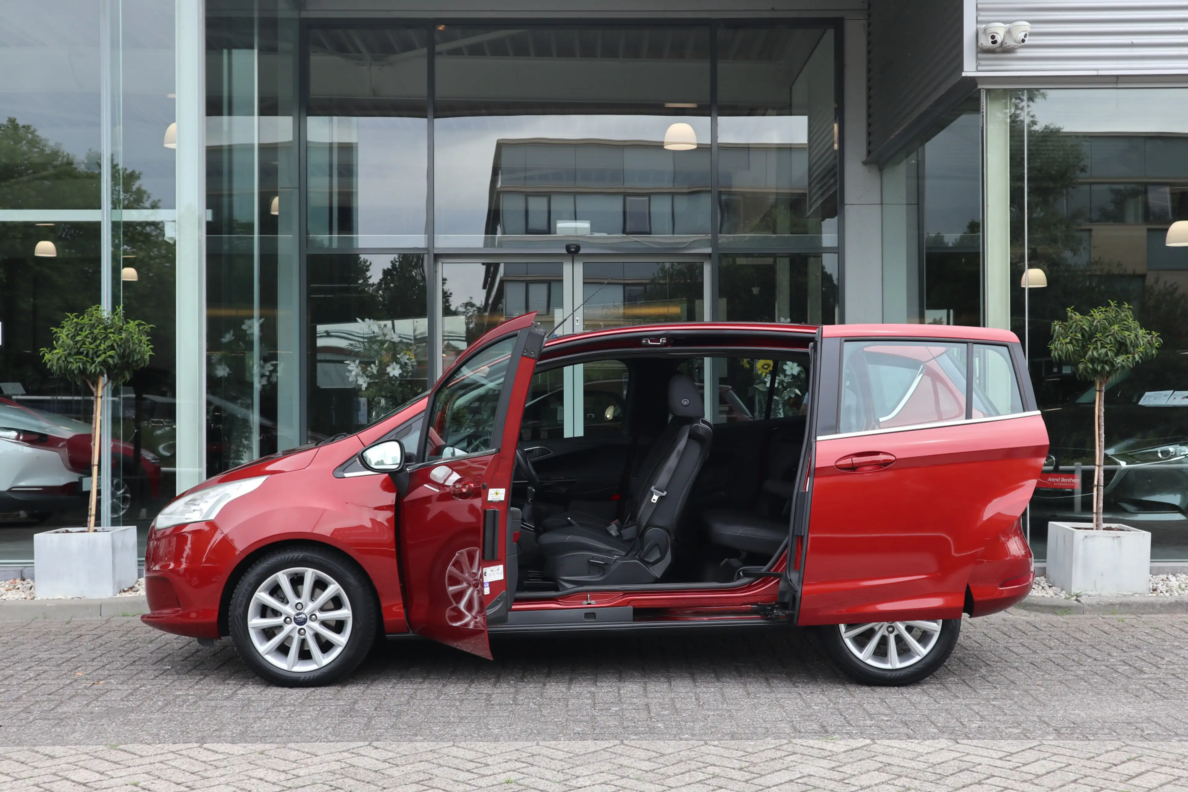 Ford B-Max 1.0 EcoBoost Titanium Navi / Camera / Clima / Crui — photo 9