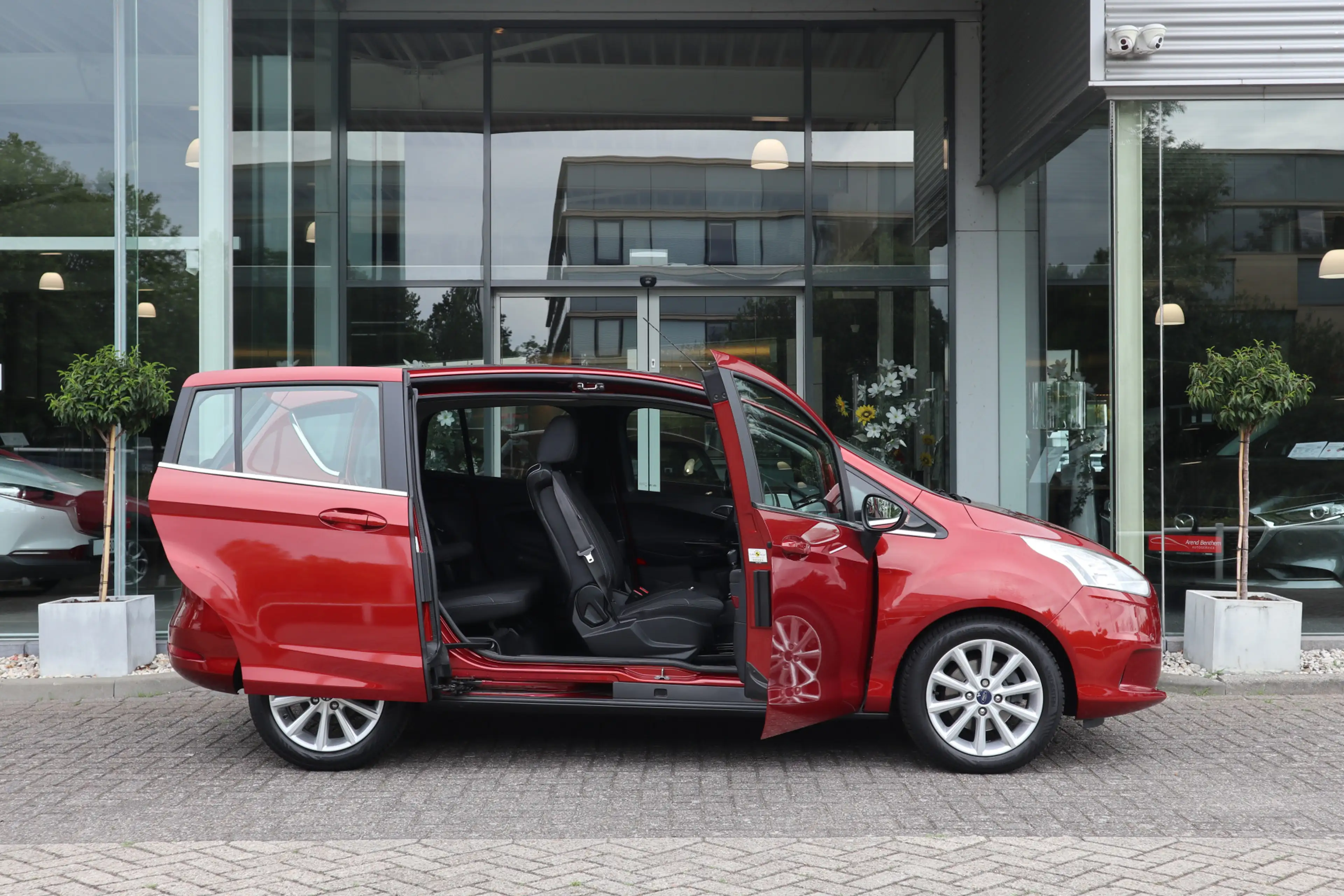Ford B-Max 1.0 EcoBoost Titanium Navi / Camera / Clima / Crui — photo 13