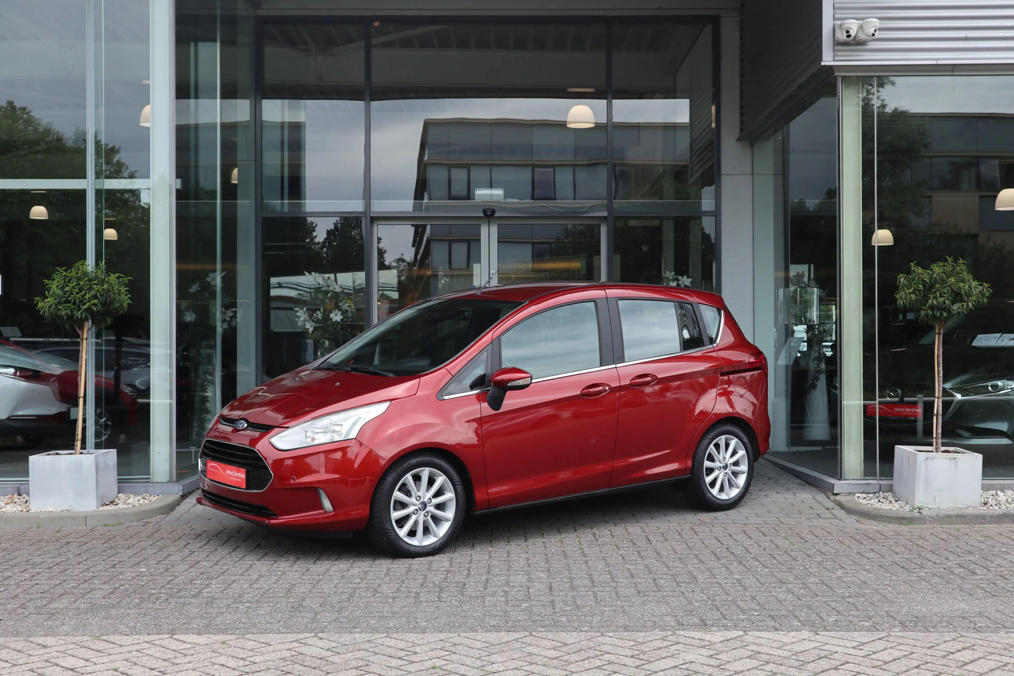 Ford B-Max 1.0 EcoBoost Titanium Navi / Camera / Clima / Crui — photo 4
