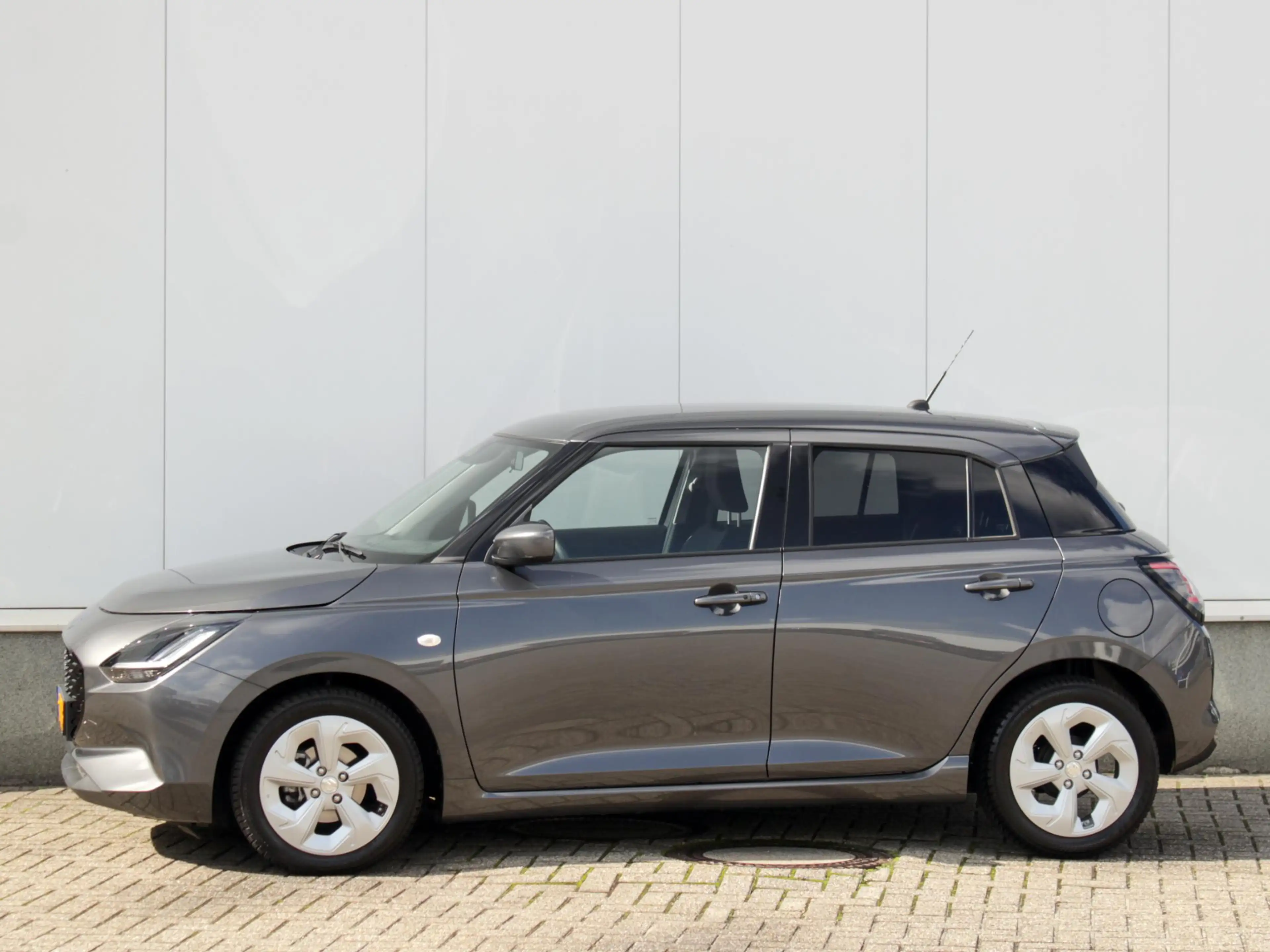 Suzuki Swift 1.2 Select Smart Hybrid | Navi | Adap. Cruise | Ai — photo 2