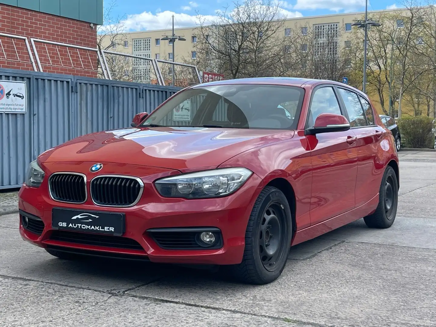 BMW 118 d Advantage 5-Türer Schiebedach Leder Kamera Rood - 2