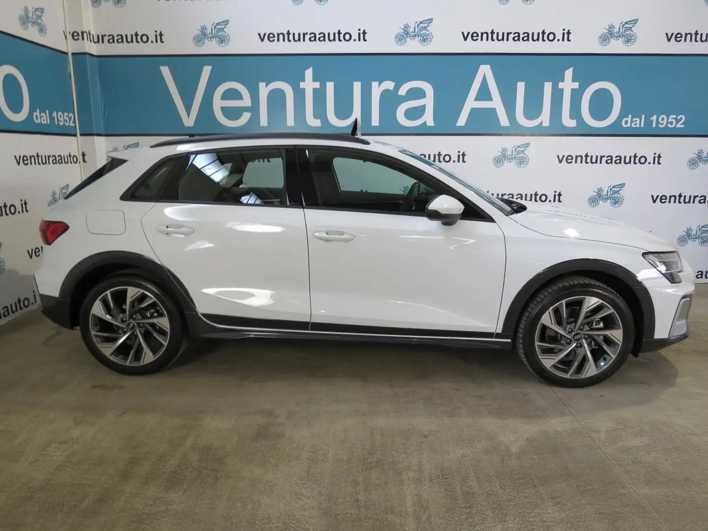 Audi A3 ALLSTREET 35 TDI 150 CV S-TRONIC IDENTITY CONTRAST Weiß - 2