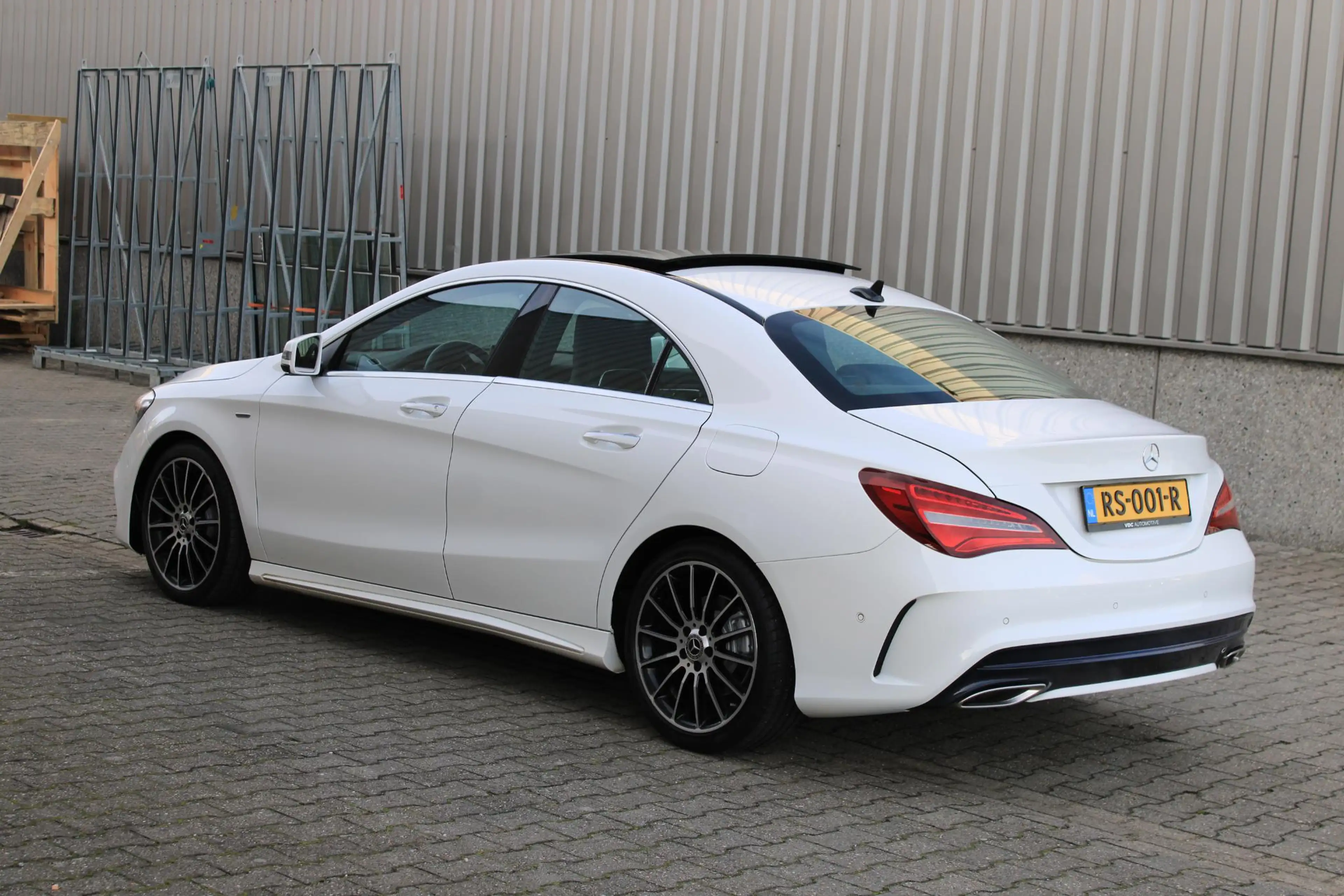 Mercedes-Benz CLA 180 AMG Pano | Distronic | Memory | Camera | Carplay | — photo 7