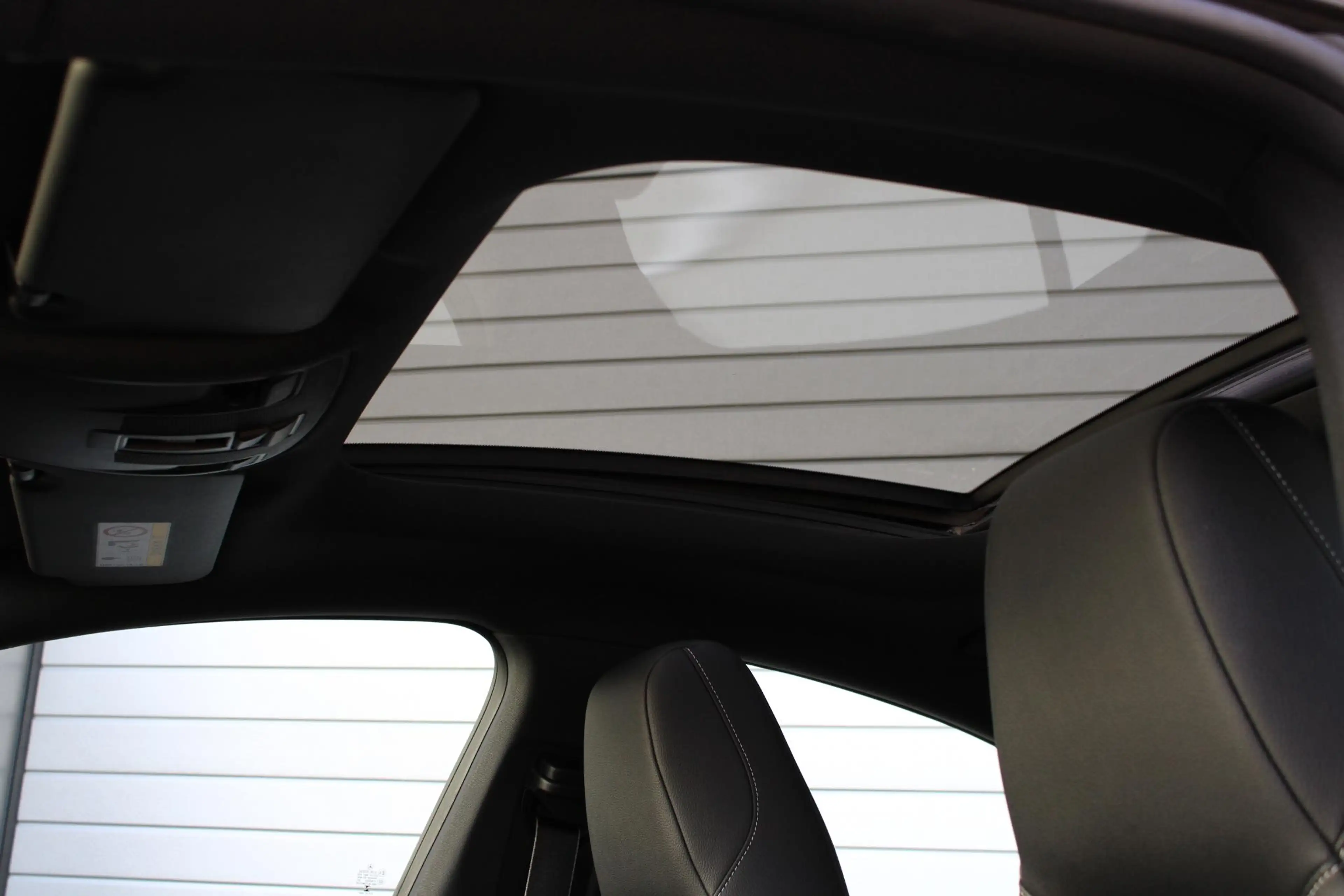 Mercedes-Benz CLA 180 AMG Pano | Distronic | Memory | Camera | Carplay | — photo 13