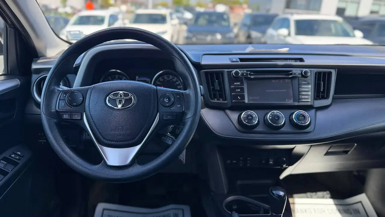 Toyota RAV 4 снимка Toyota RAV 4