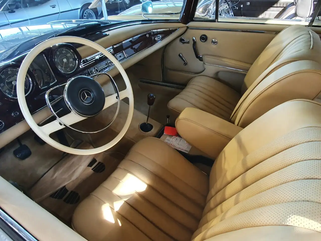 Mercedes-Benz 220 SEb Coupé, foto 5