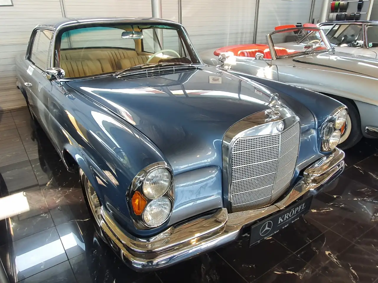 Mercedes-Benz 220 SEb Coupé, foto 3