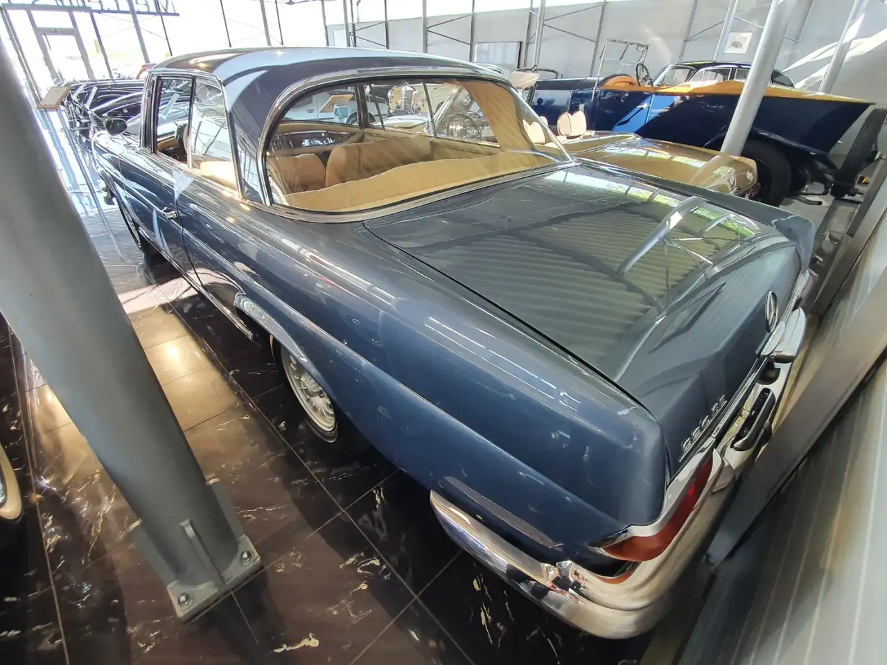 Mercedes-Benz 220 SEb Coupé, foto 4